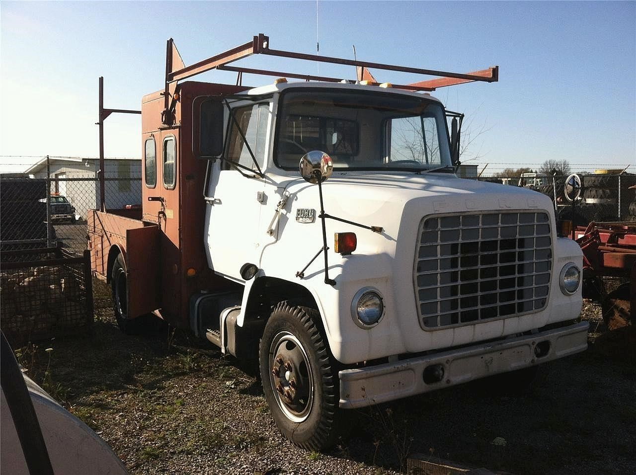 1978 Ford L600 Box Trucks/Trailer