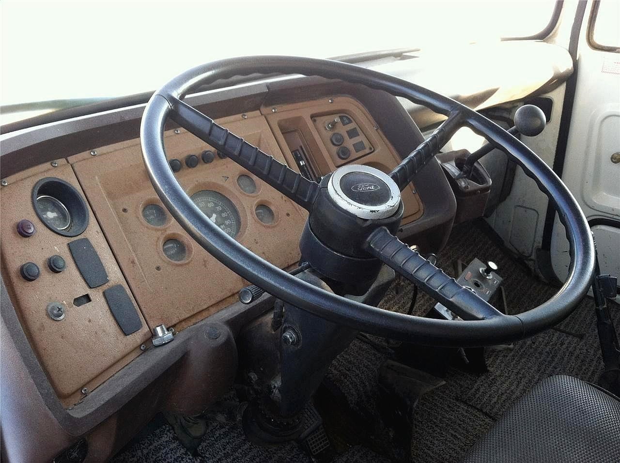1978 Ford L600 Box Trucks/Trailer