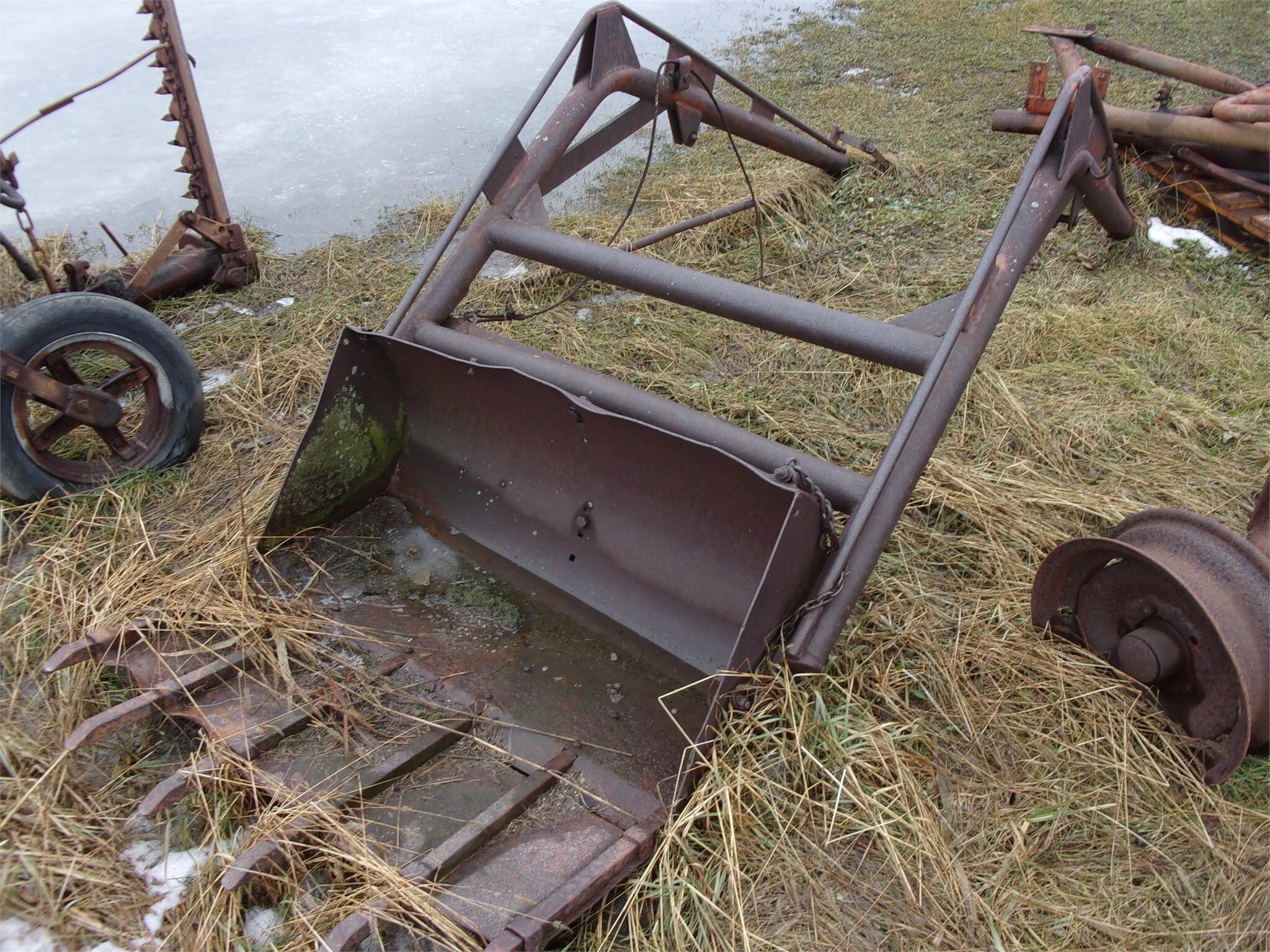  Allis Chalmers 17 Corn Picker