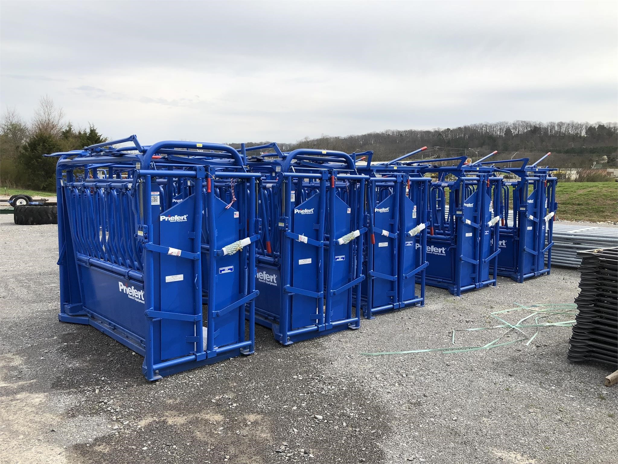 Priefert Squeeze Chute Cattle Equipment Call Machinery Pete