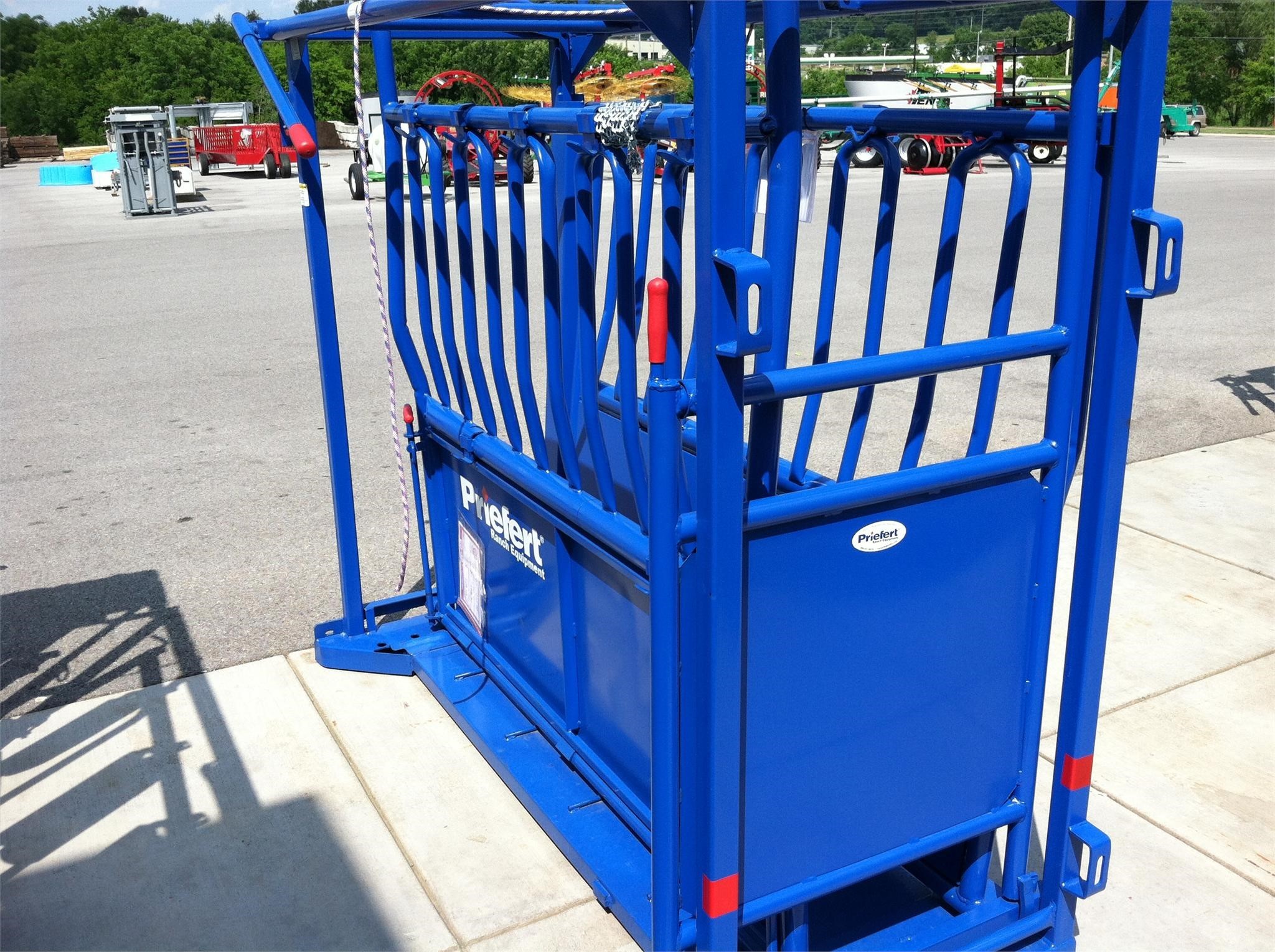 Priefert Squeeze Chute Cattle Equipment Call Machinery Pete