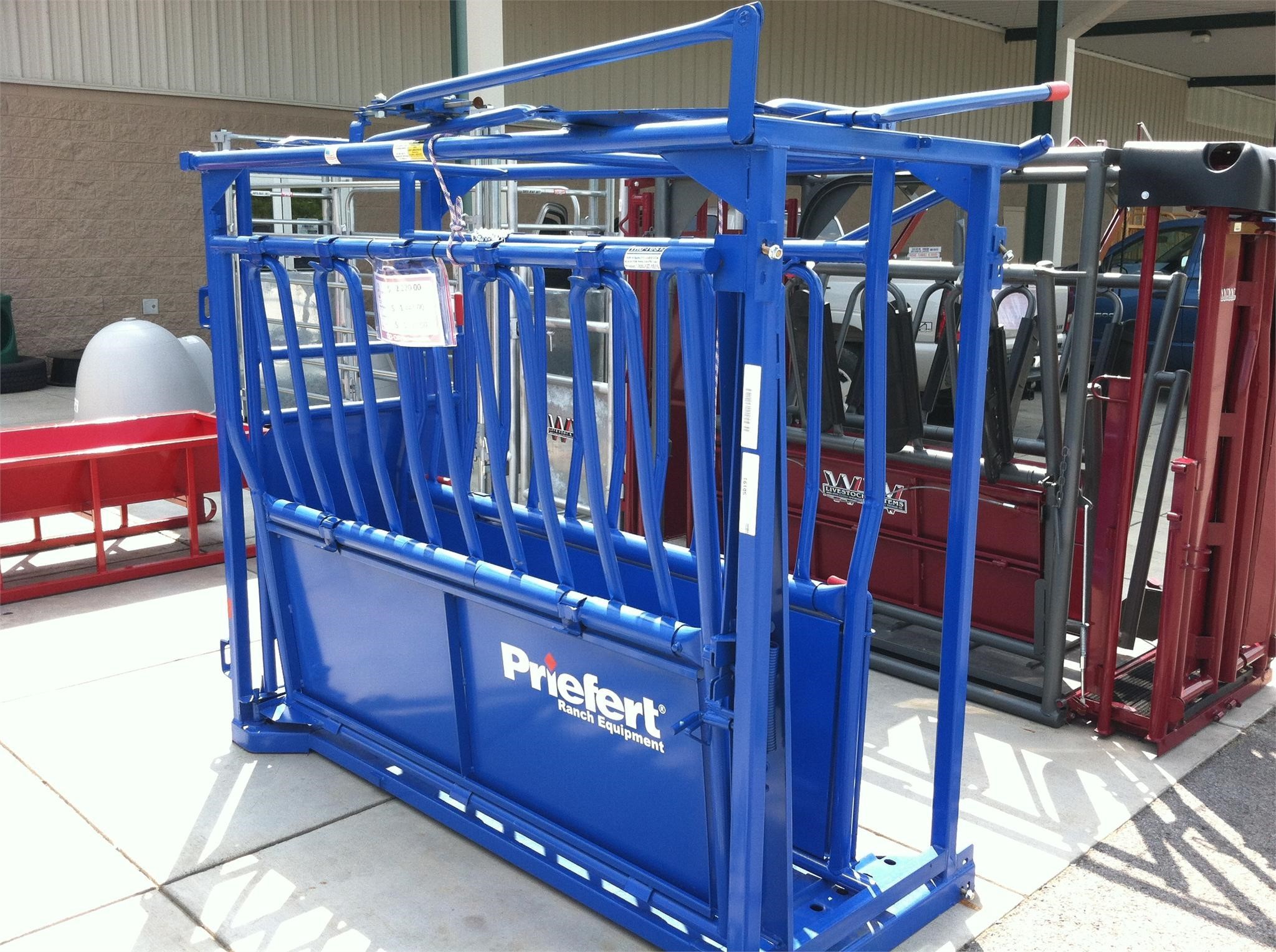 Priefert Squeeze Chute Cattle Equipment Call Machinery Pete