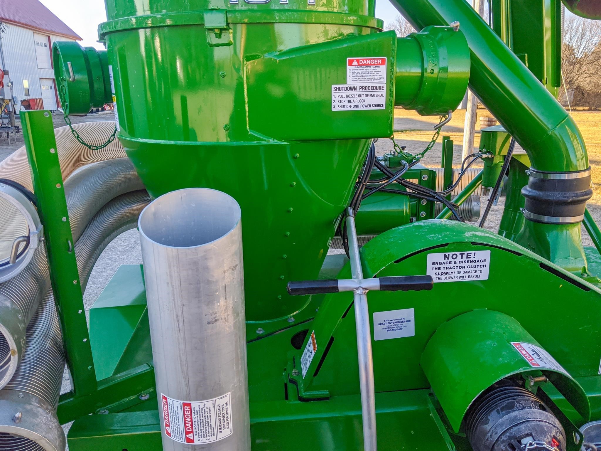 2026 Walinga AGRI-VAC 7614DLX Grain Vac