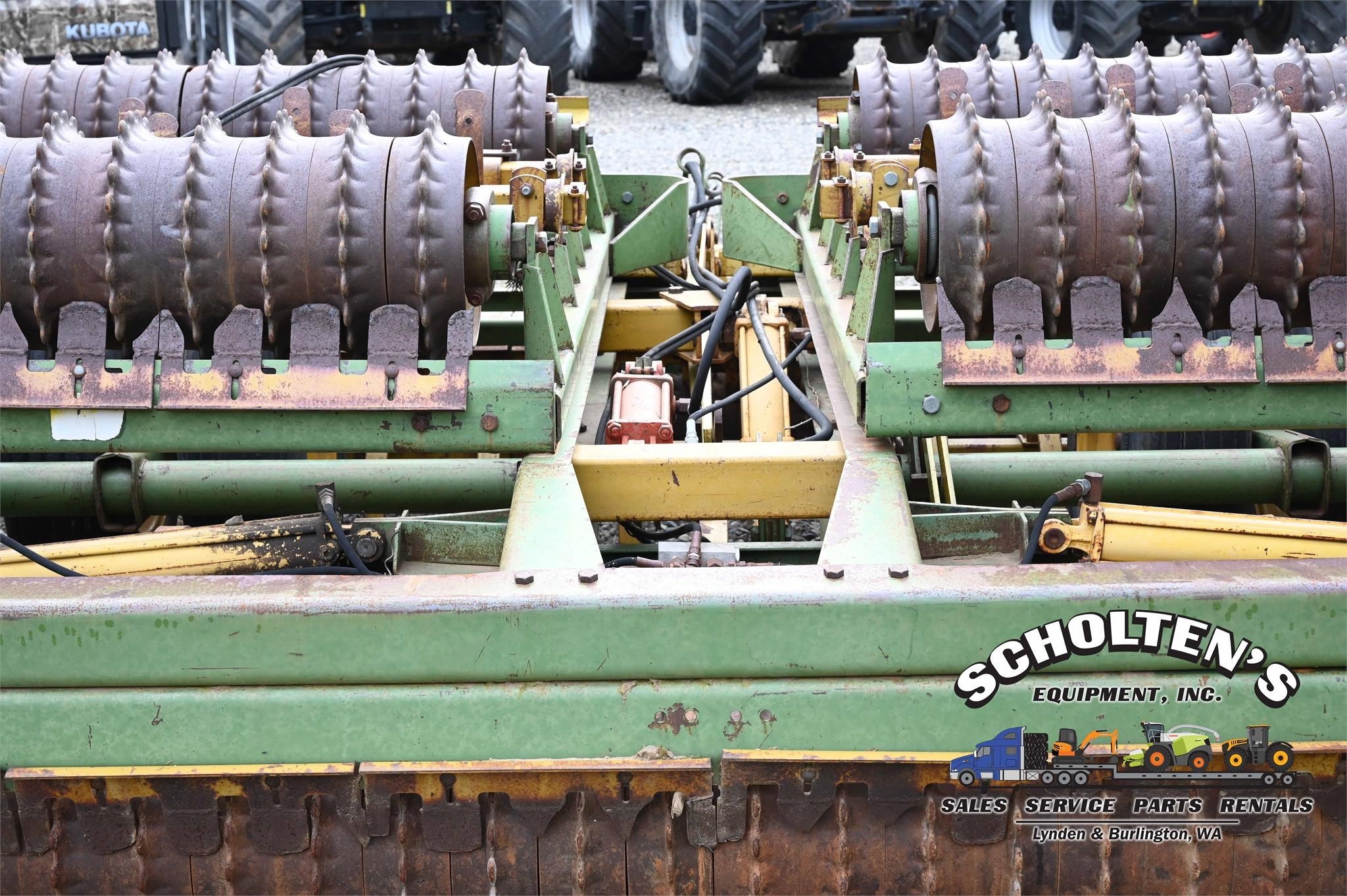 2010 Kewanee 89 Mulchers / Cultipacker