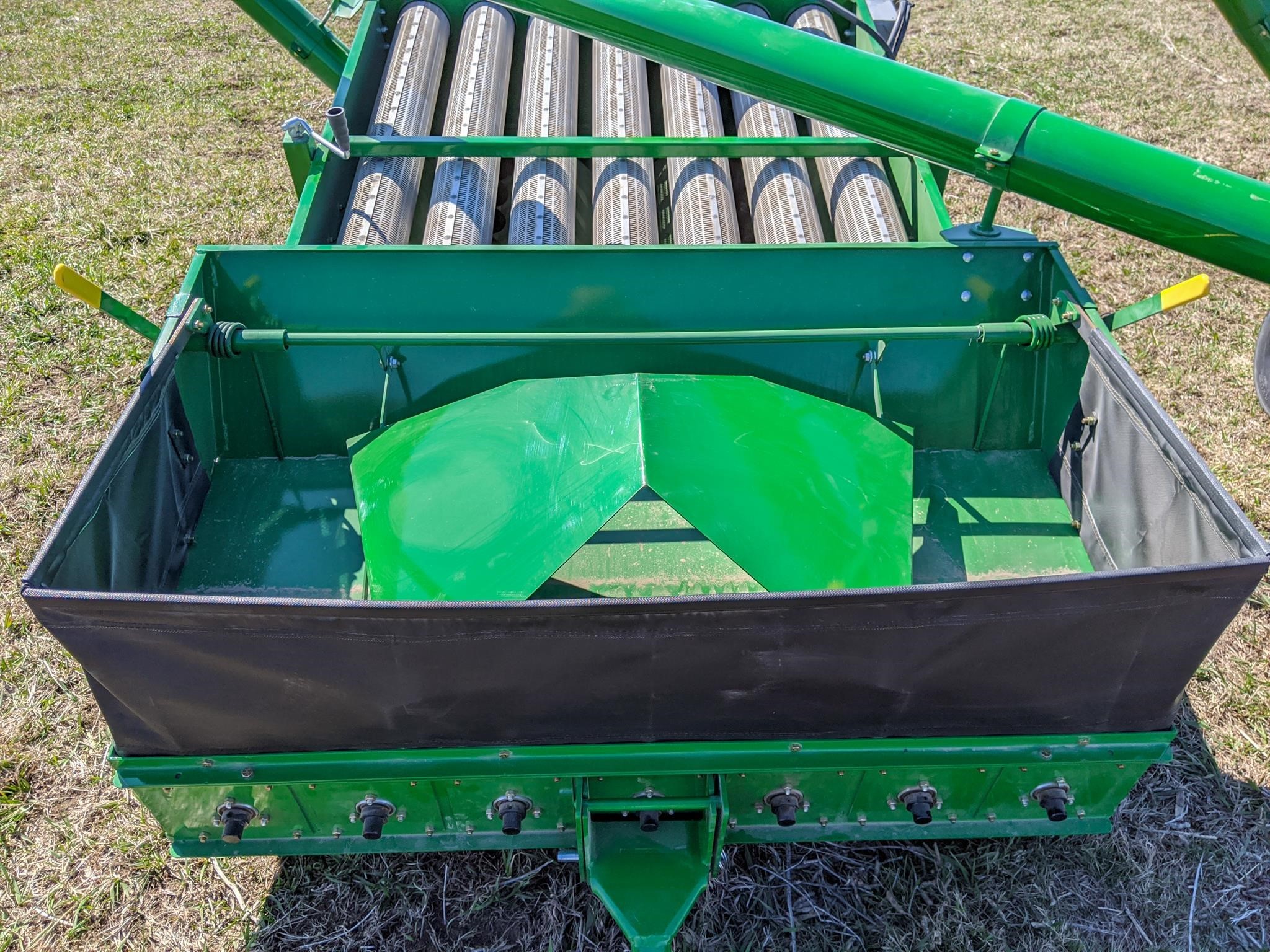 2026 Kwik Kleen 772 Grain Cleaner