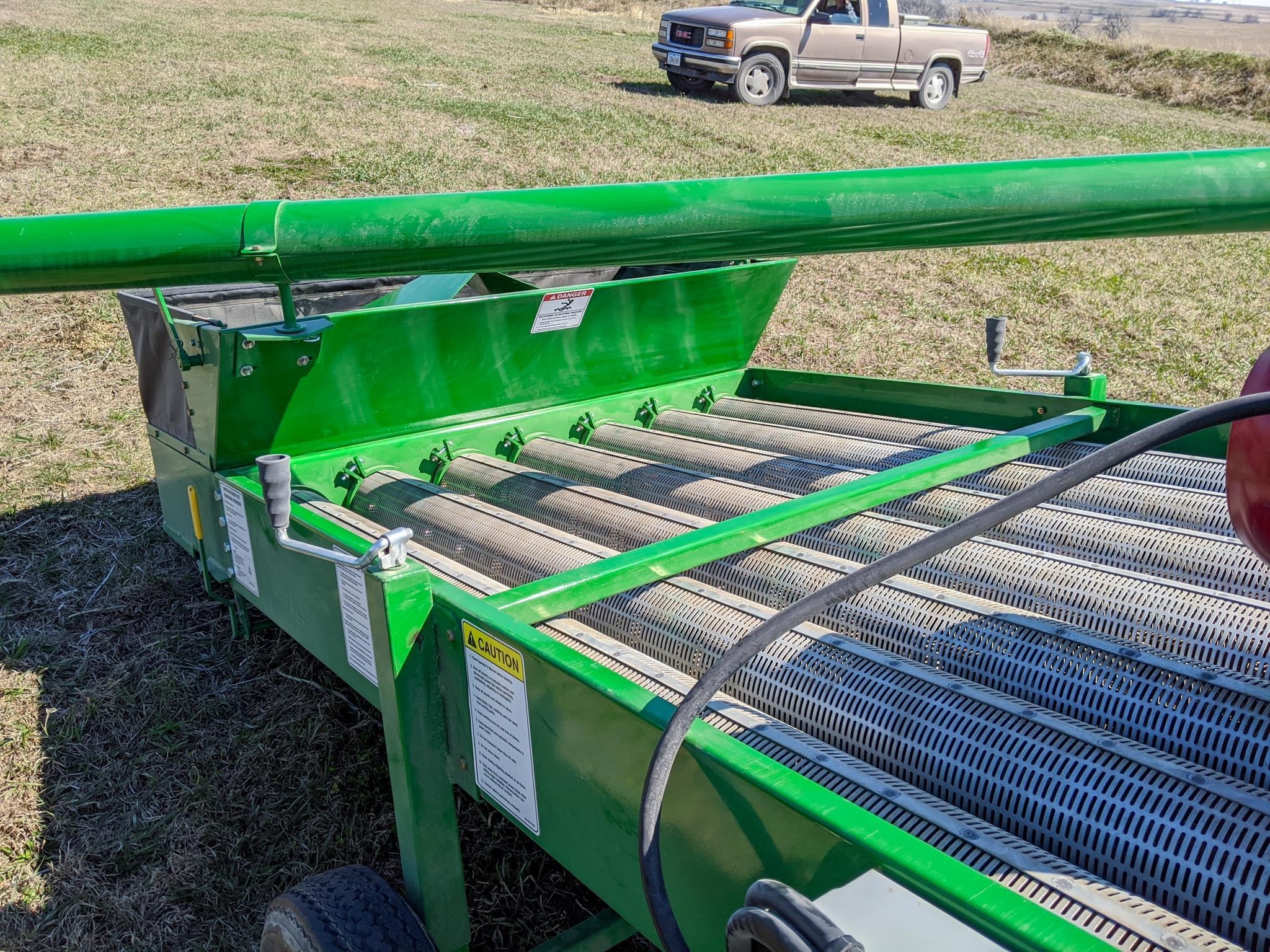 2026 Kwik Kleen 772 Grain Cleaner