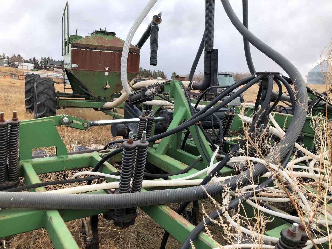 Concord 3310 Air Seeder 9,400 Machinery Pete