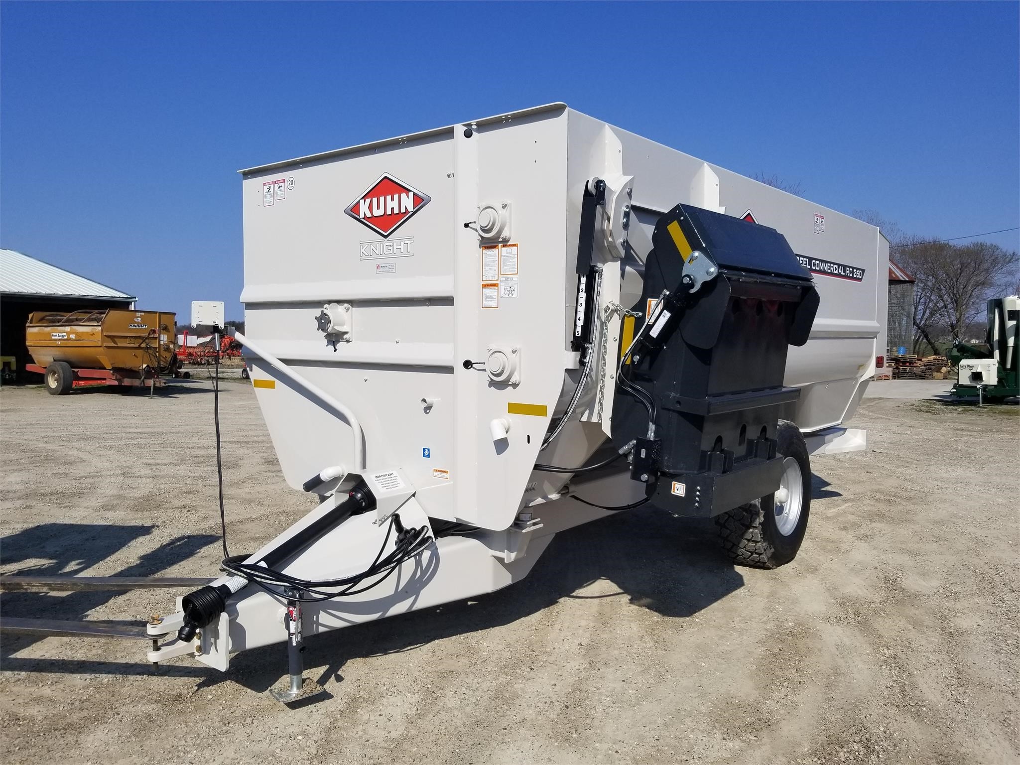 2025 Kuhn Knight RC260 Grinders and Mixer