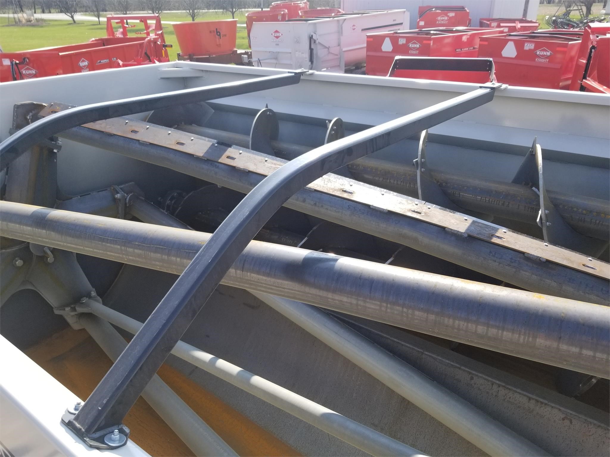 2025 Kuhn Knight RC260 Grinders and Mixer