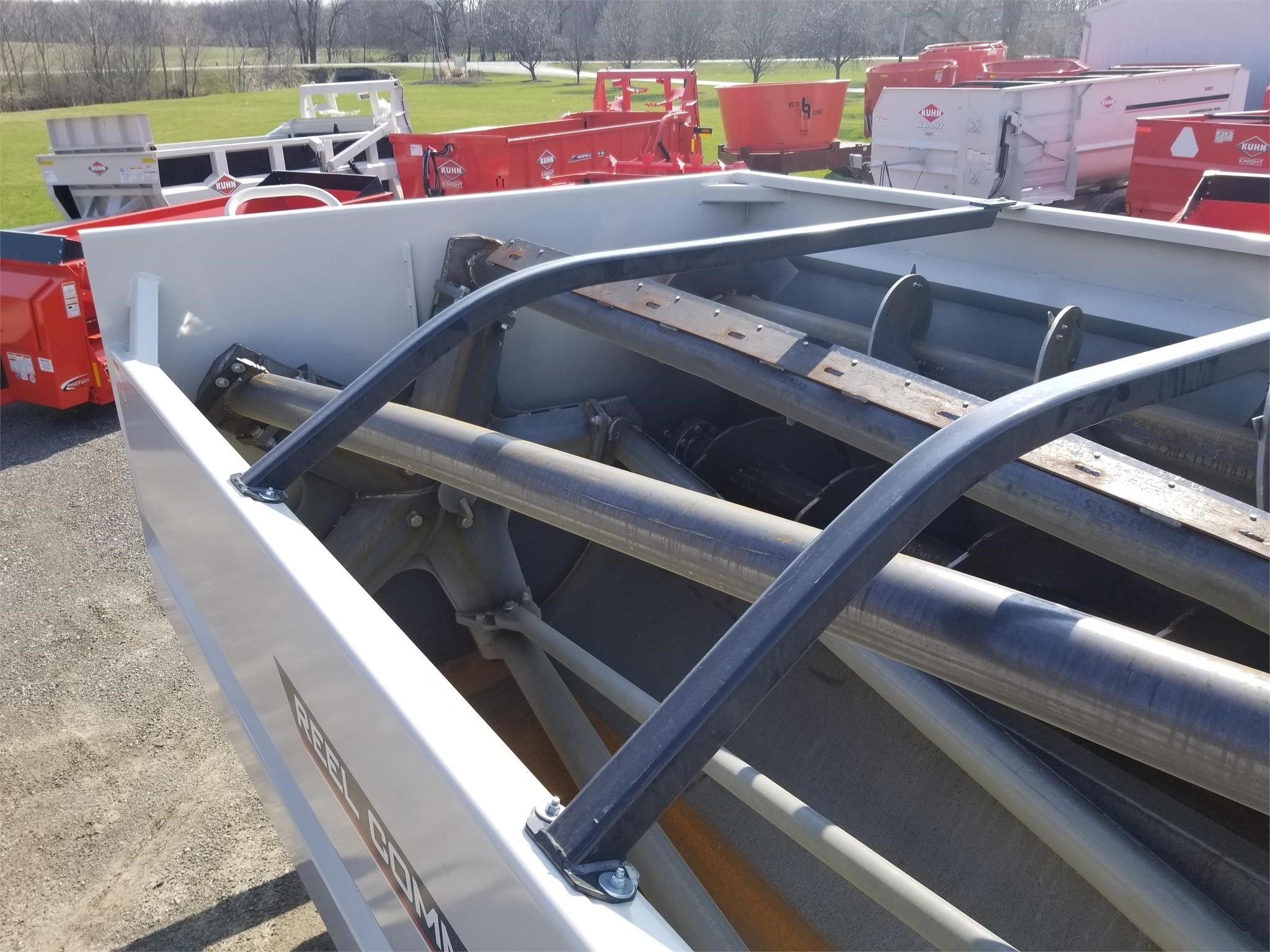 2025 Kuhn Knight RC260 Grinders and Mixer