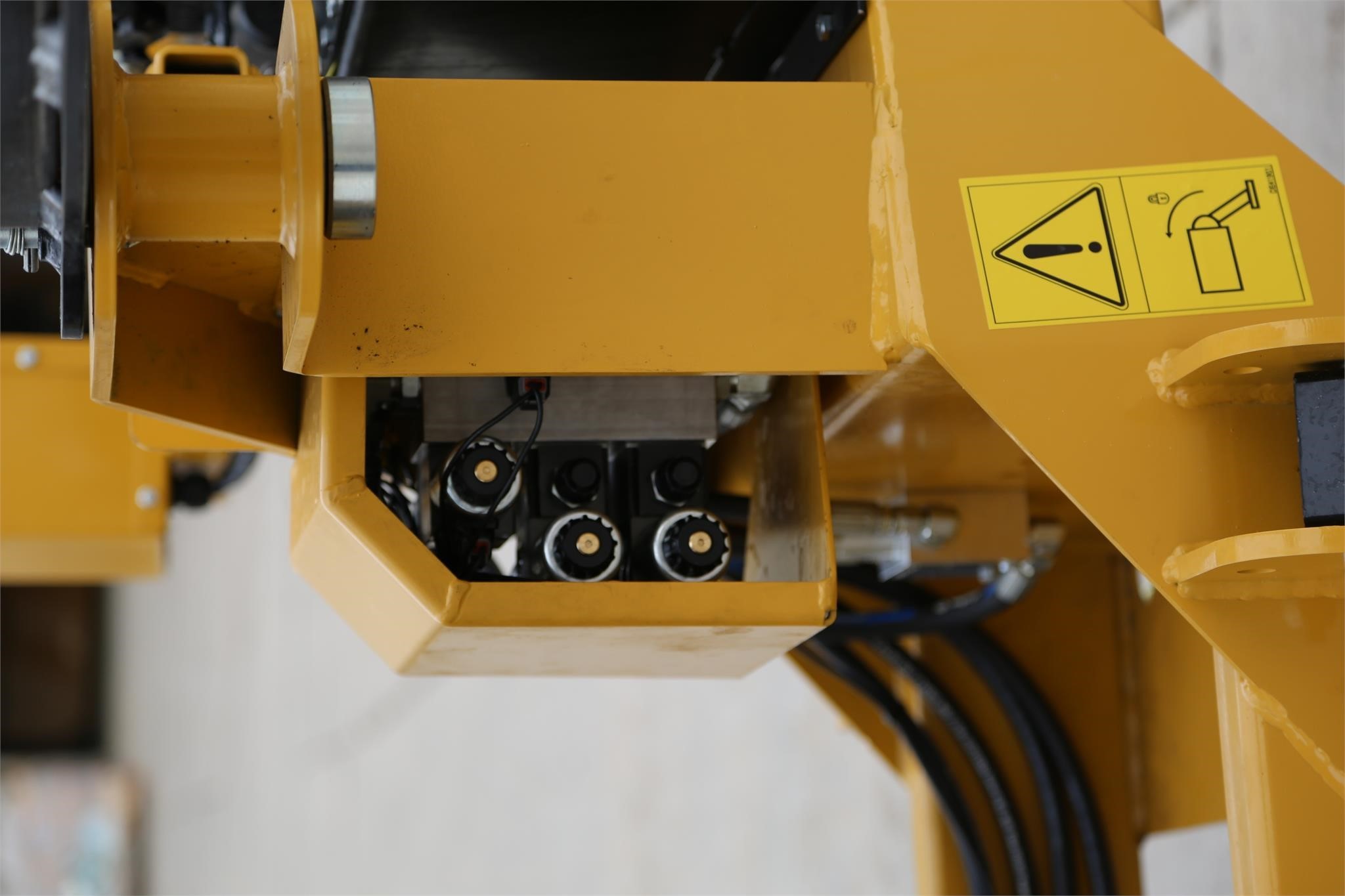 2025 Tubeline TL1700SR Bale Wrapper