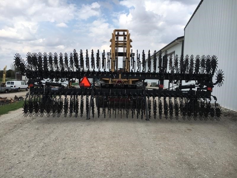  Yetter 3541 Rotary Hoe
