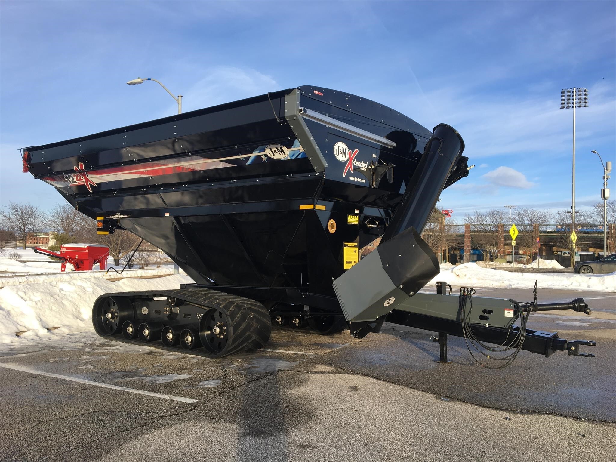 2023 J&M 1222-20T Grain Cart