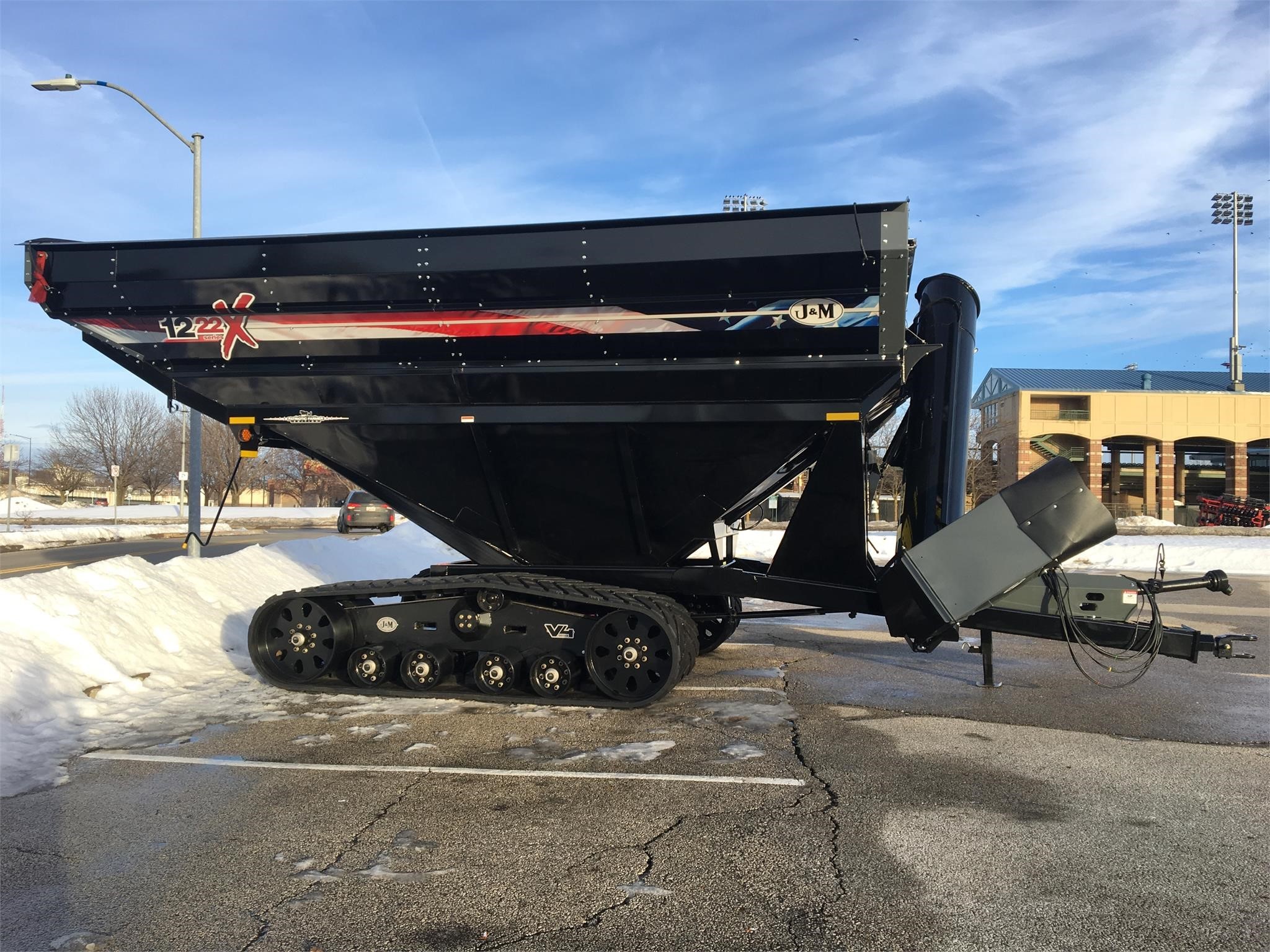 2023 J&M 1222-20T Grain Cart