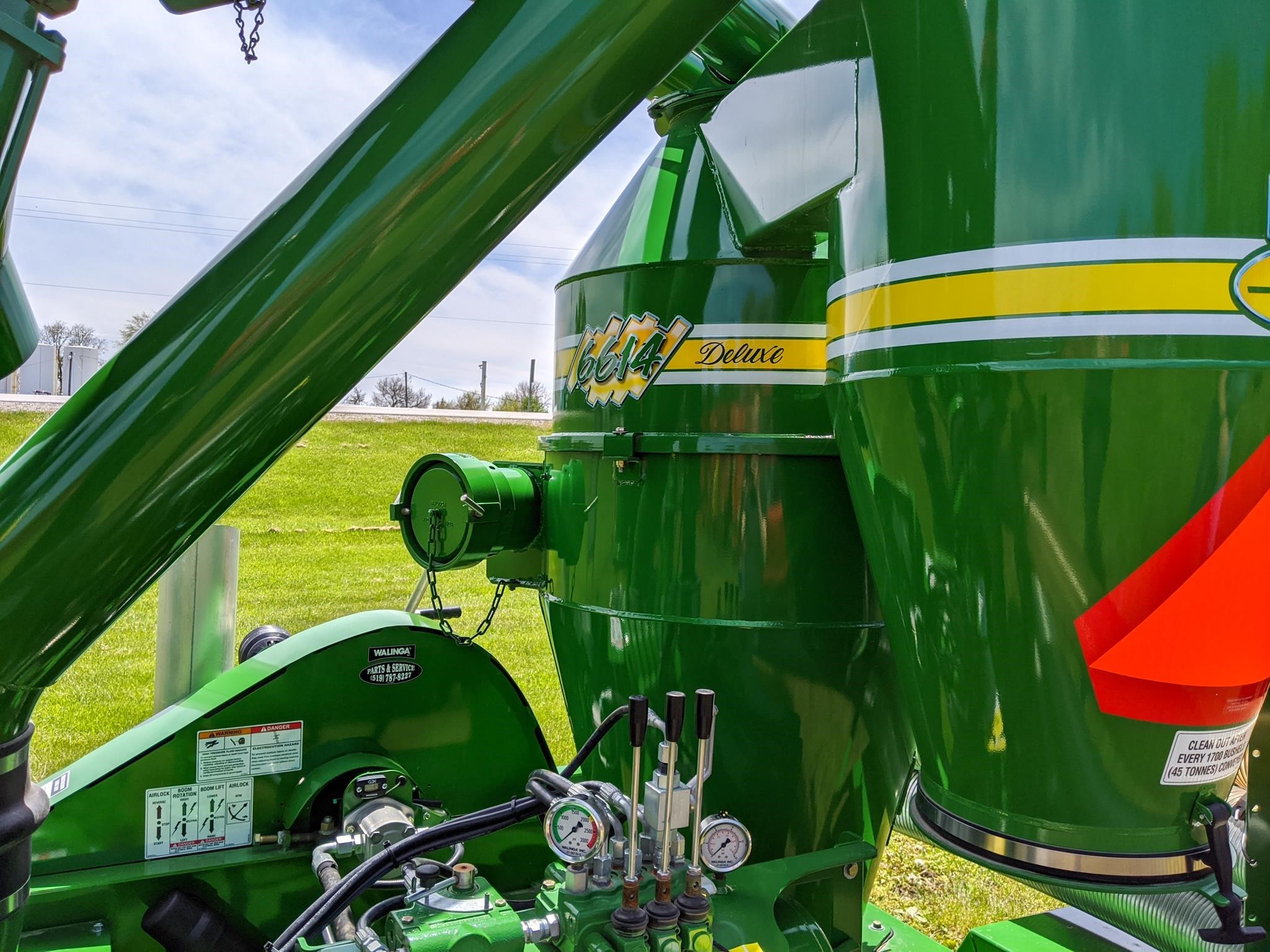 2021 Walinga 6614DLX Grain Vac 36,243 Machinery Pete