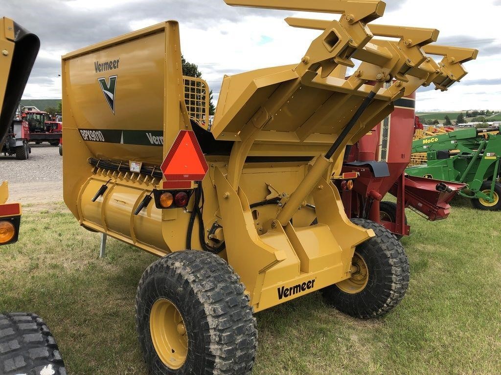 2022 Vermeer BPX9010 Bale Processor Call Machinery Pete