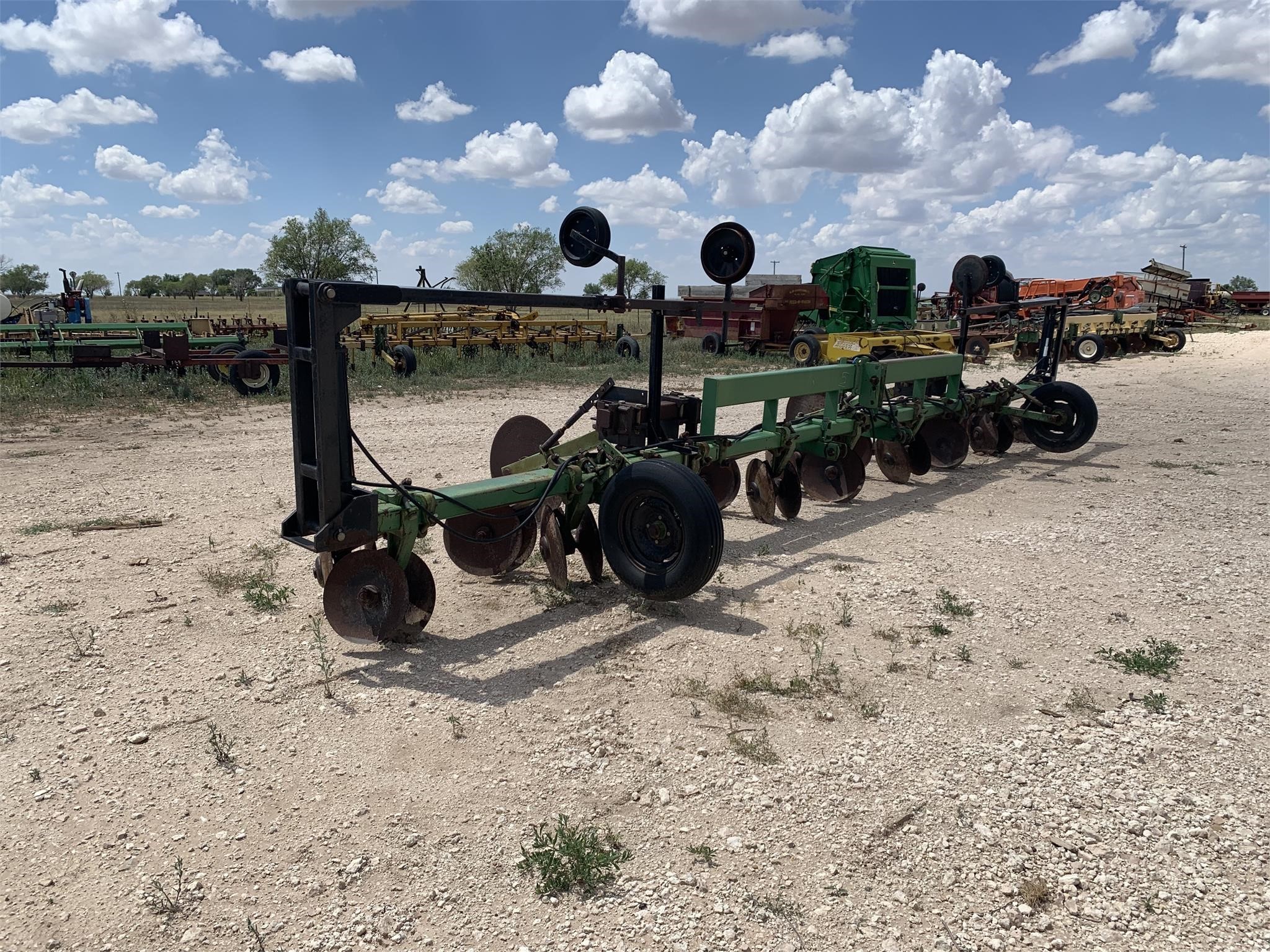  John Deere 988 Strip-Till
