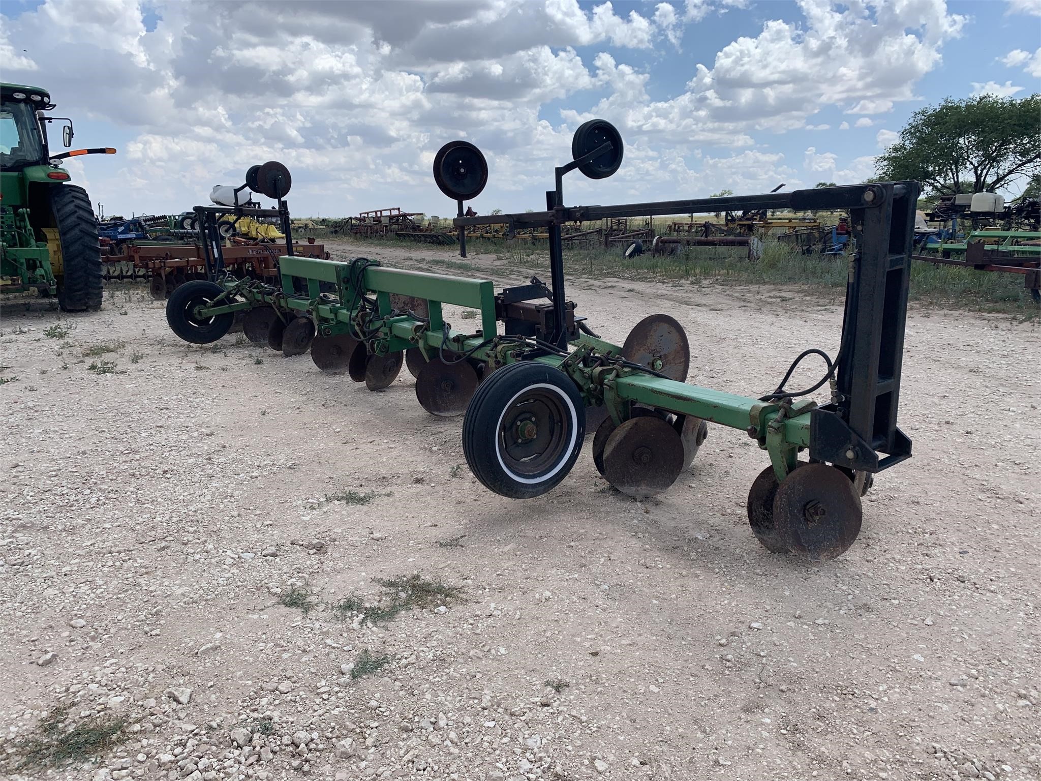  John Deere 988 Strip-Till