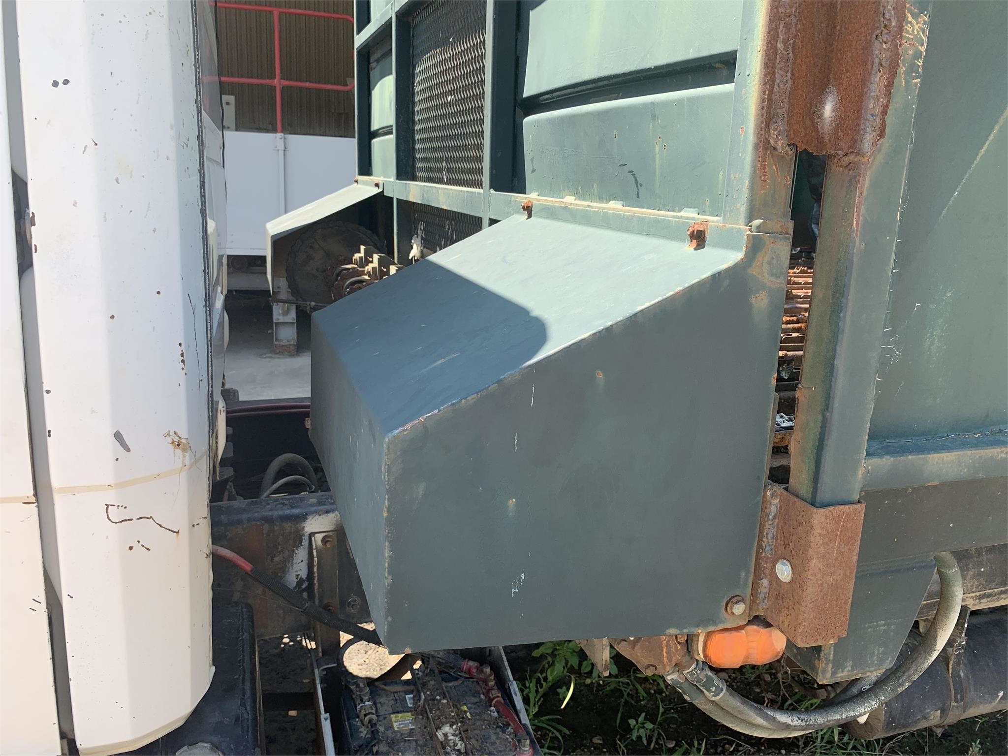 1994 Freightliner FL80 Semi Trucks/Trailer