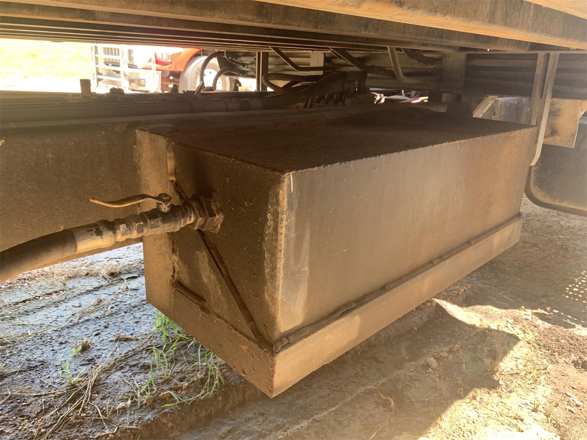 1994 Freightliner FL80 Semi Trucks/Trailer