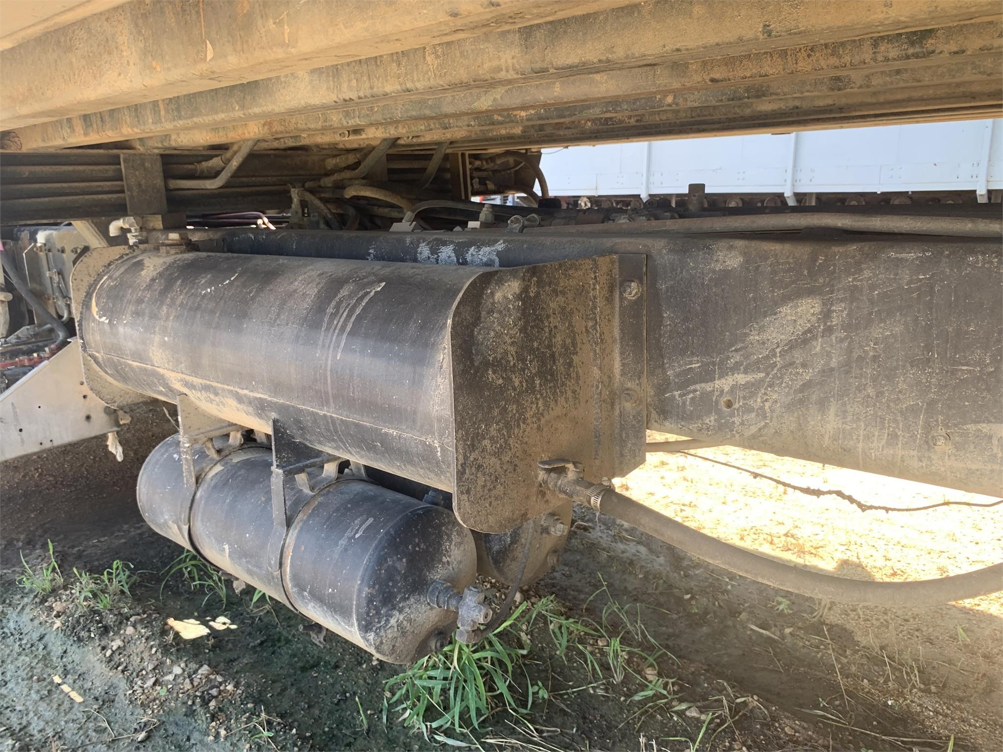 1994 Freightliner FL80 Semi Trucks/Trailer