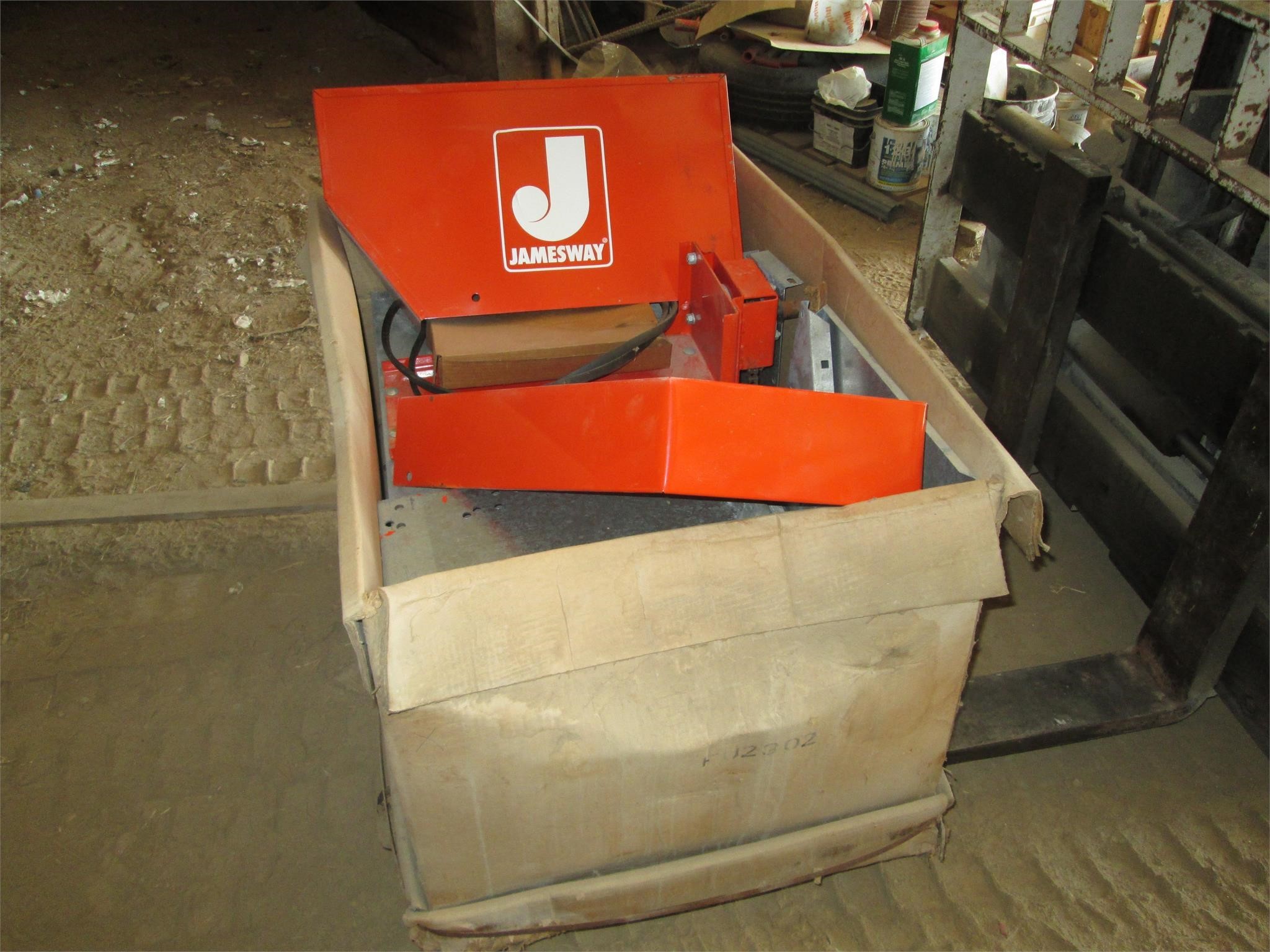  Jamesway FU2302 Miscellaneous