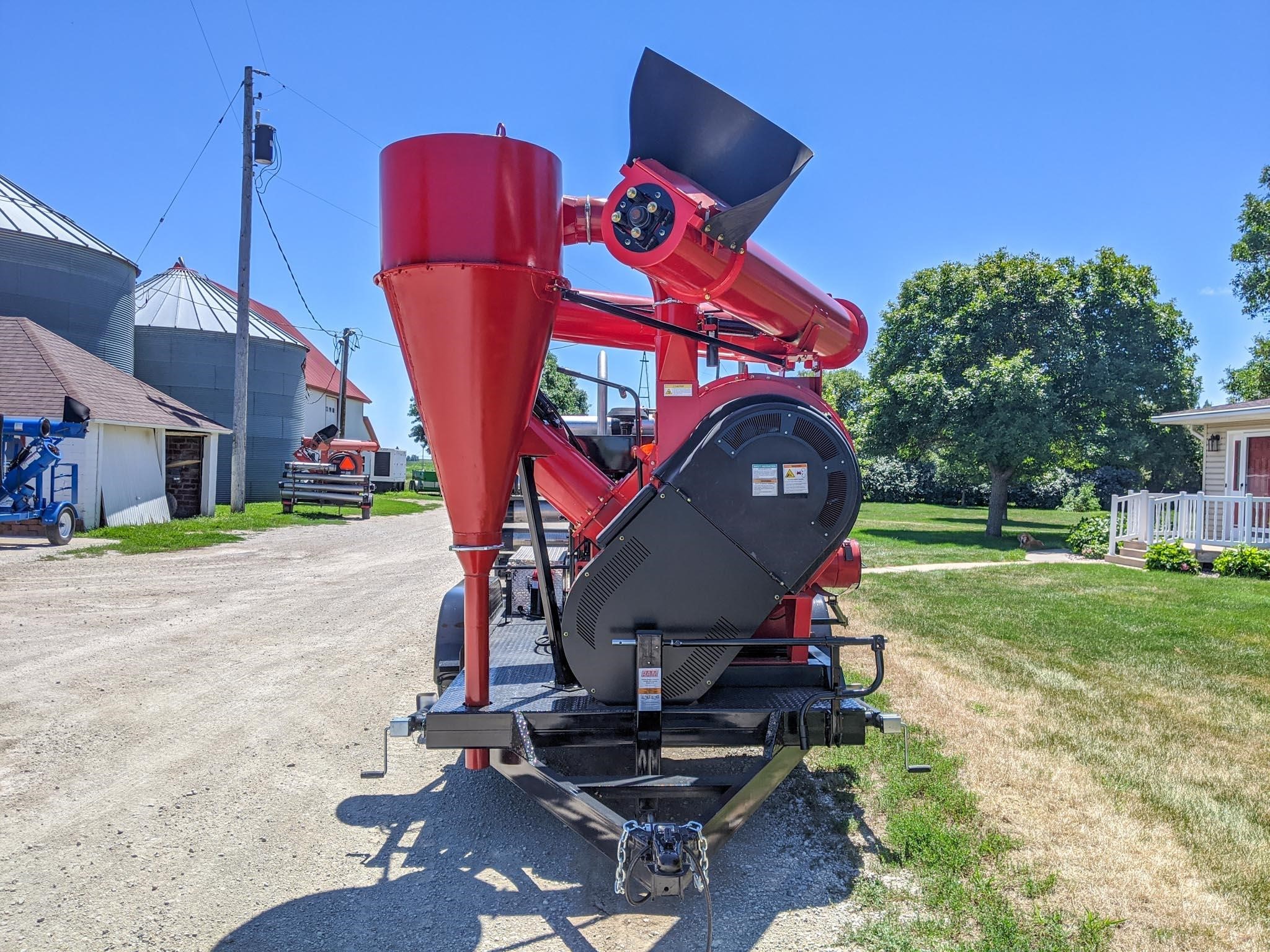 2026 AGI VR12 Grain Vac