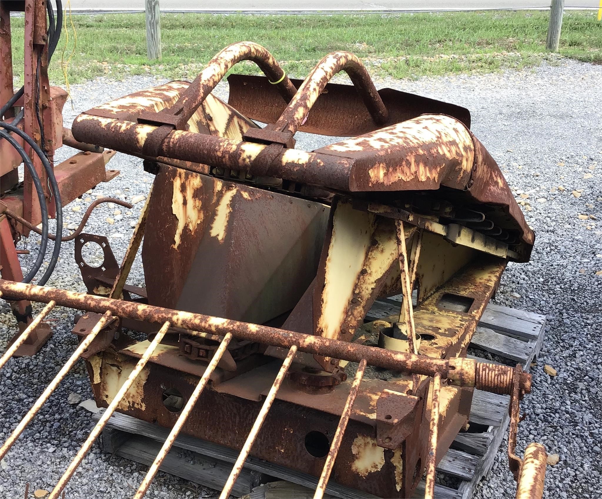  New Holland 717R Miscellaneous