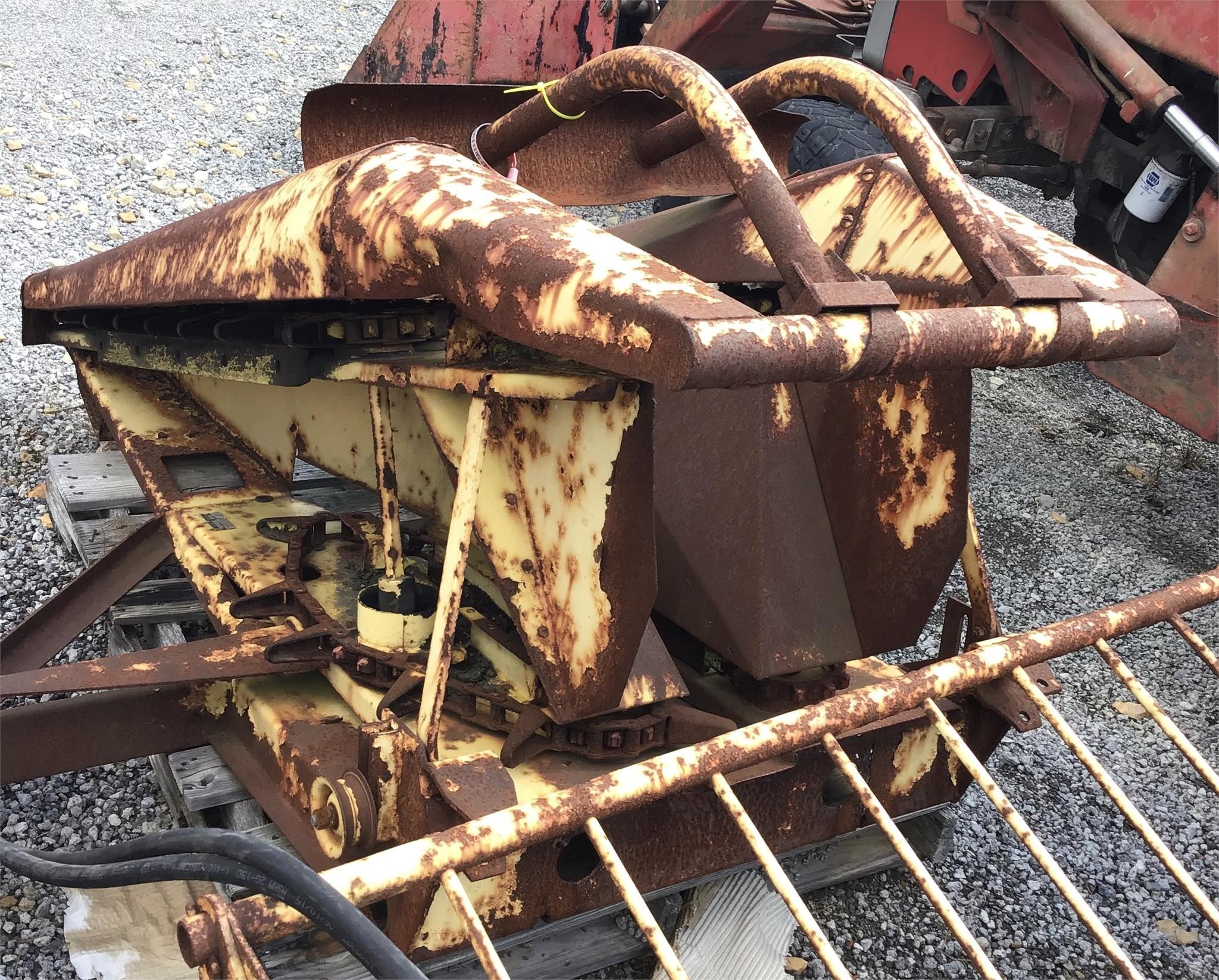 New Holland 717R Miscellaneous