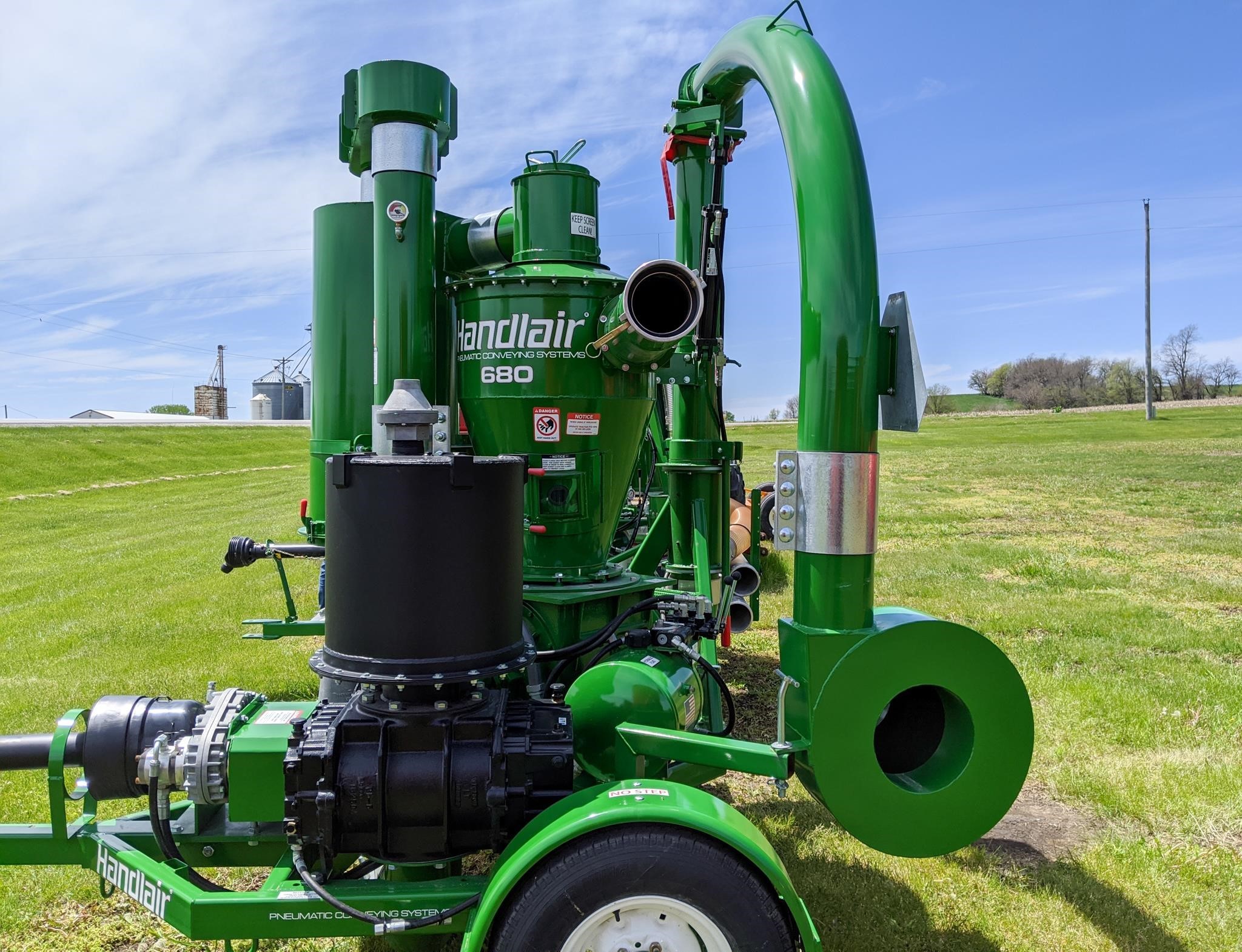 2026 Handlair 680 Grain Vac
