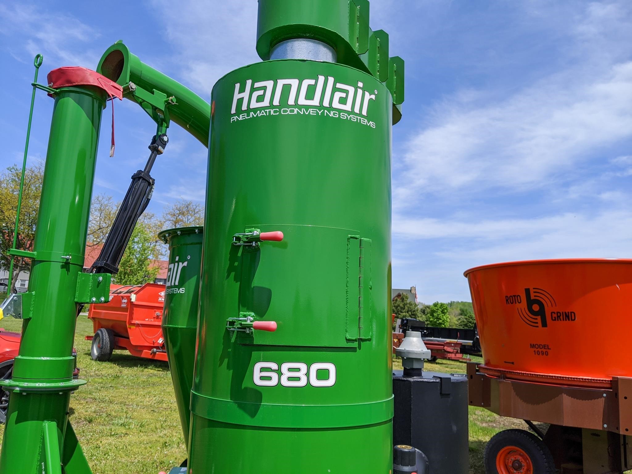 2026 Handlair 680 Grain Vac