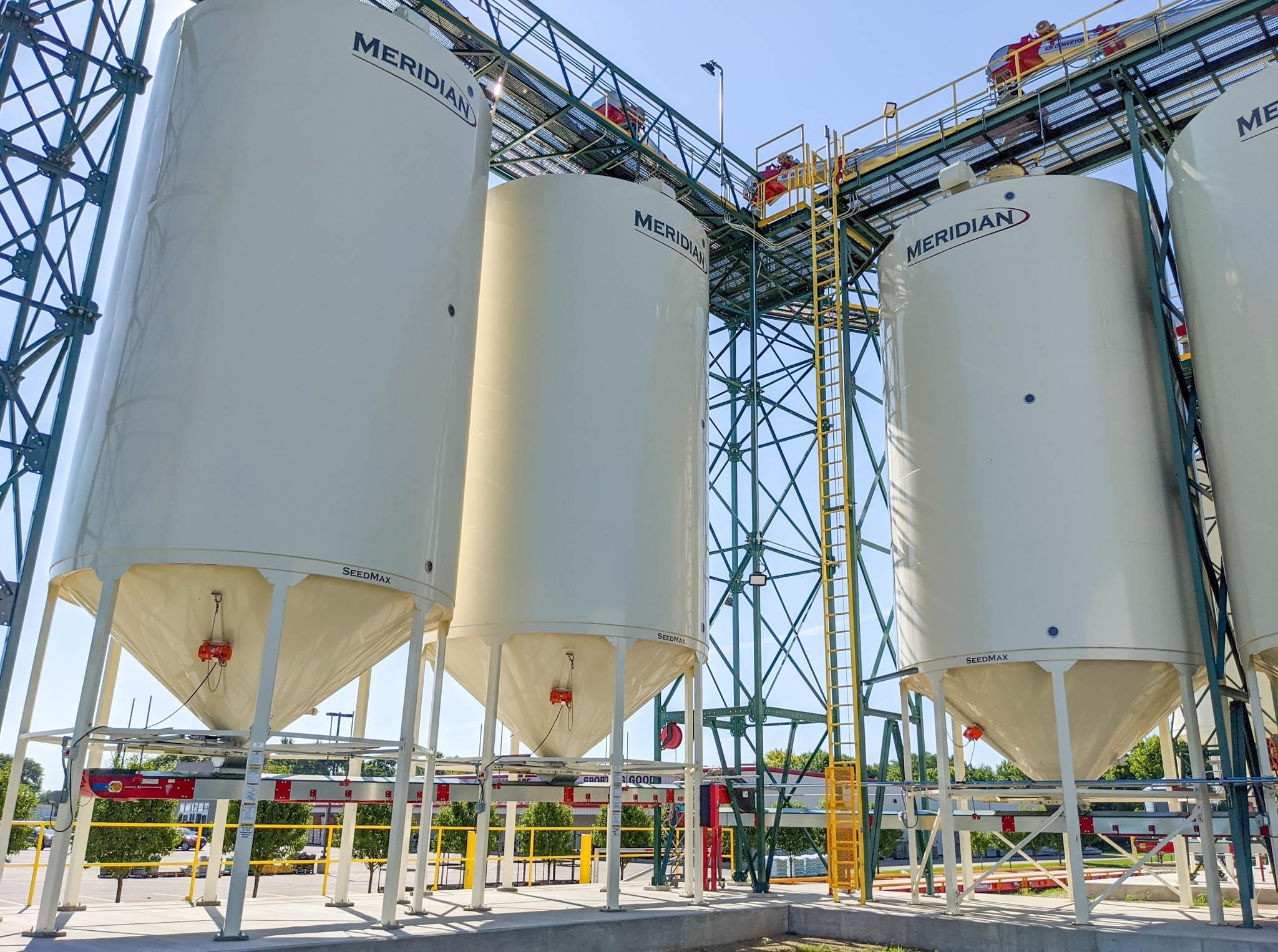 2022 Meridian 163055 Grain Bin 36,234 Machinery Pete