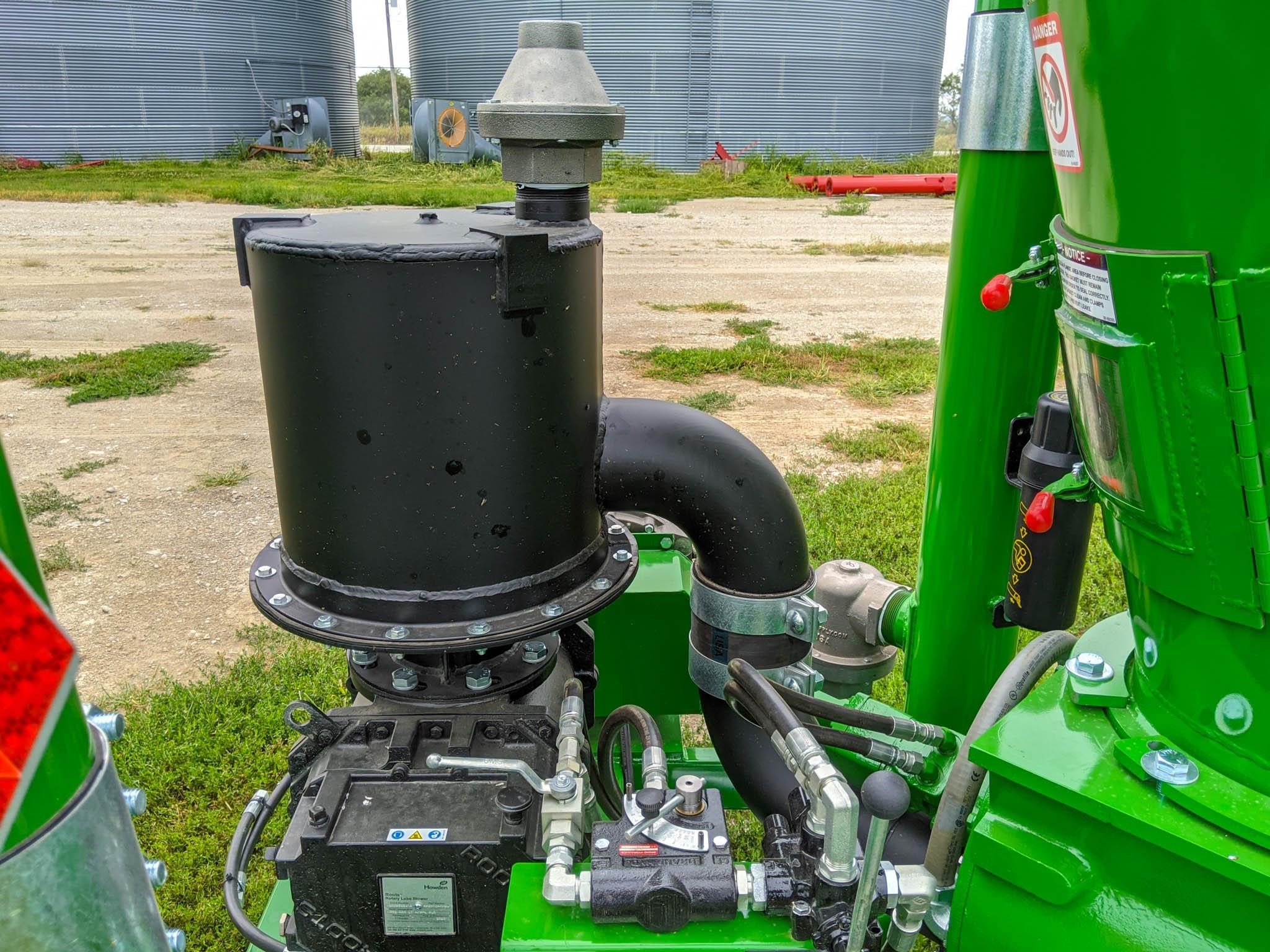 2026 Handlair 566 Grain Vac