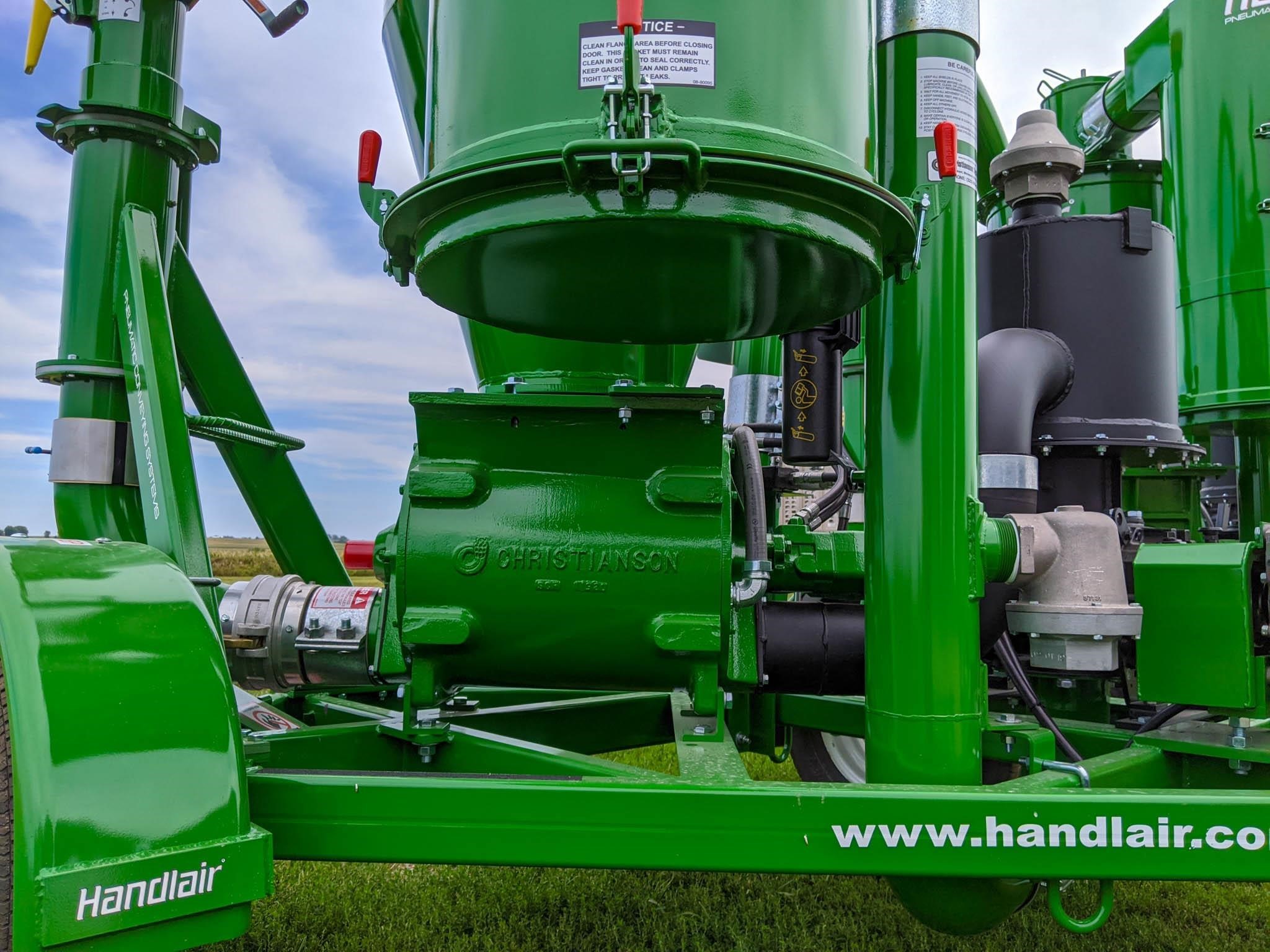 2026 Handlair 566 Grain Vac