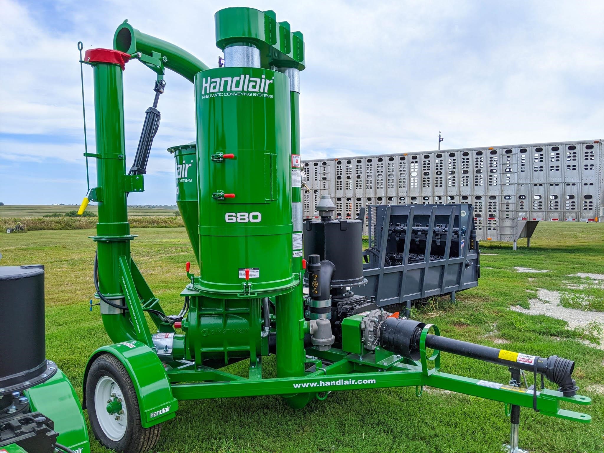 2026 Handlair 680 Grain Vac
