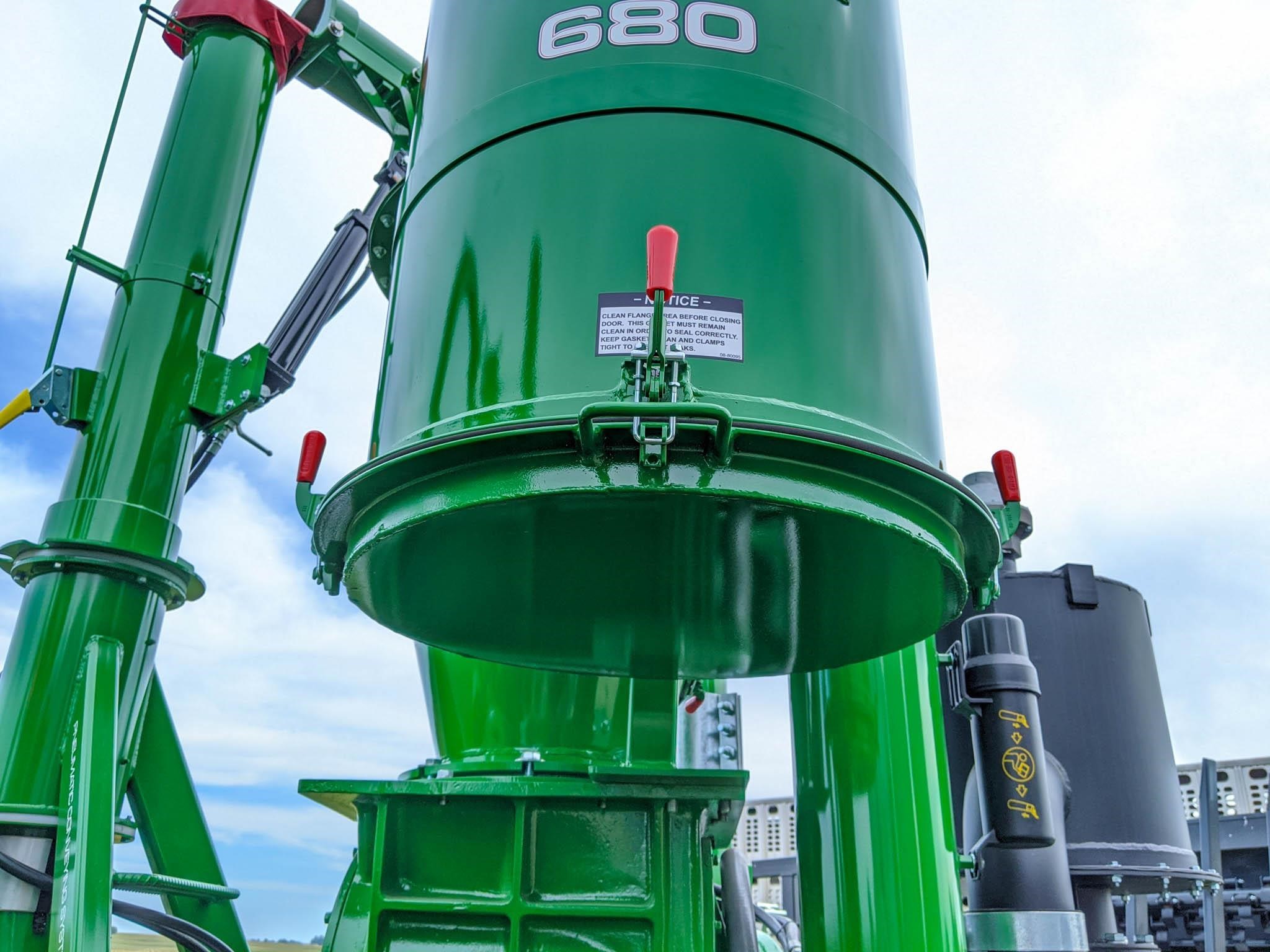 2026 Handlair 680 Grain Vac