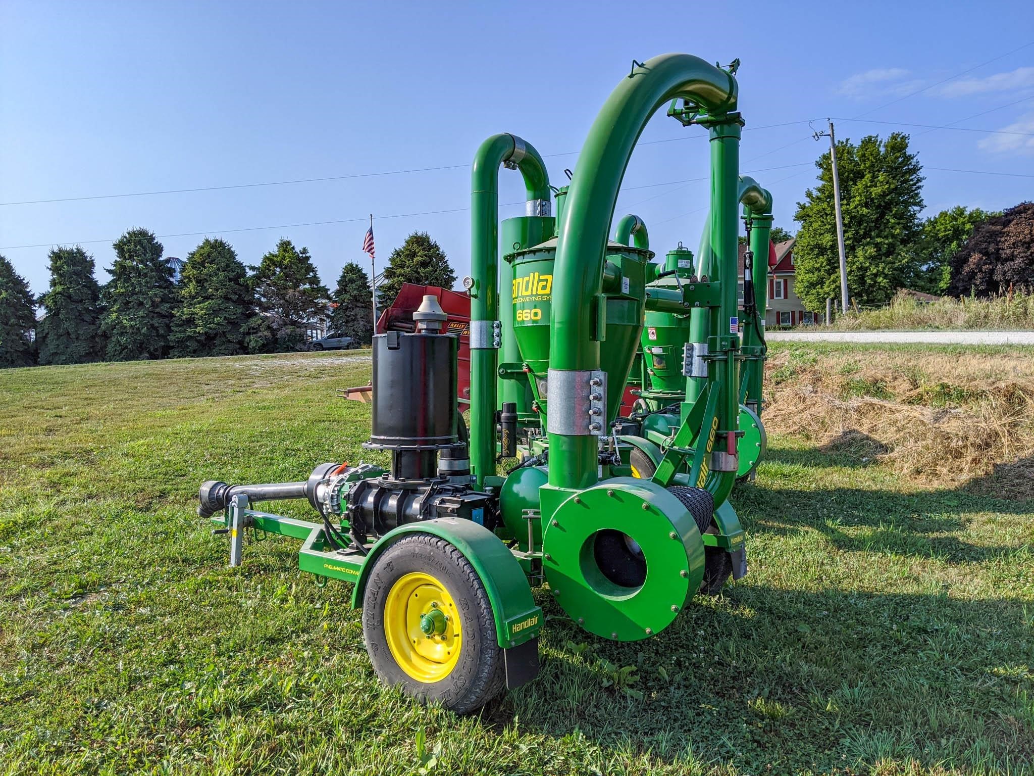 2009 Handlair 660 Grain Vac