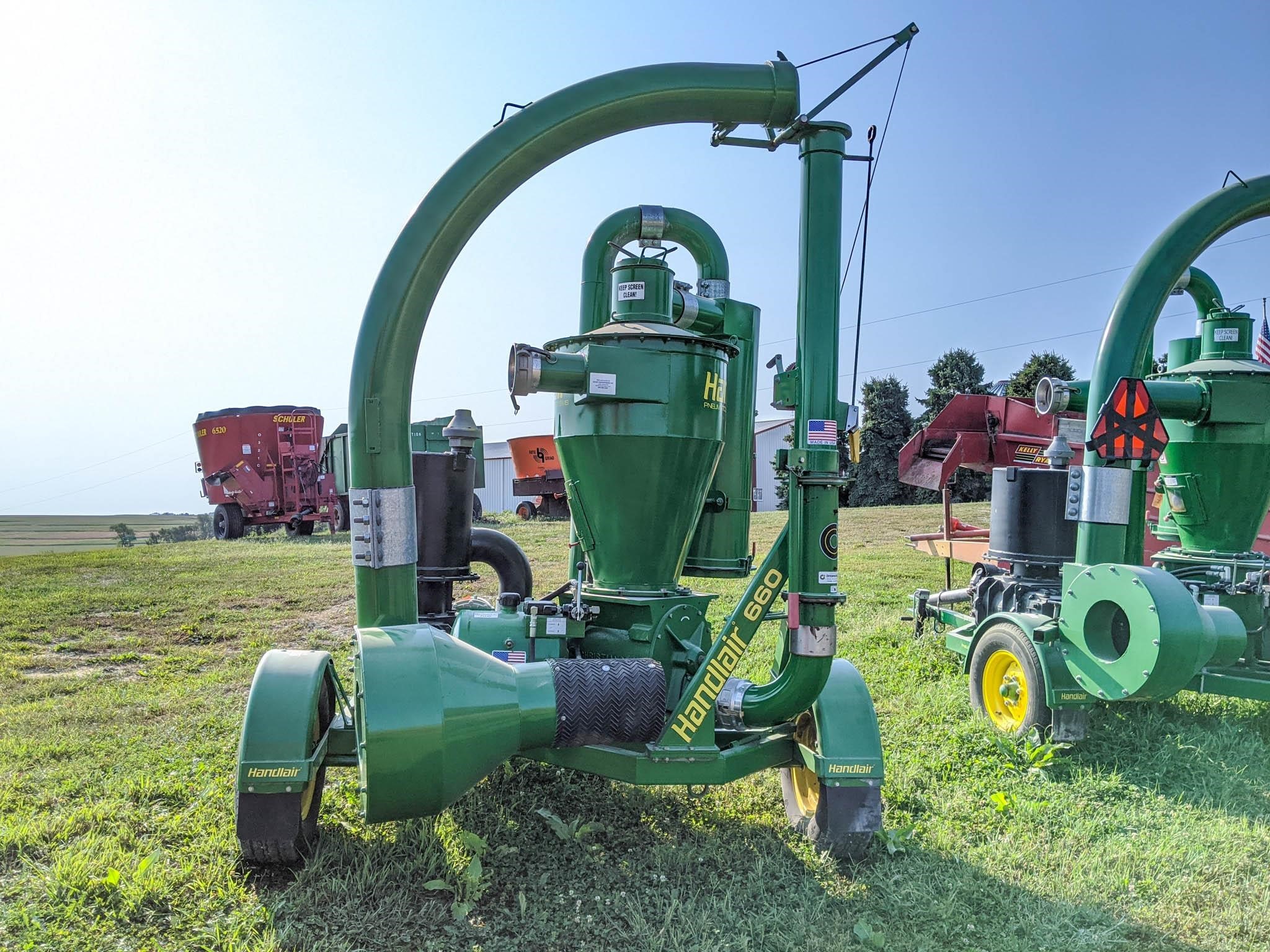 2009 Handlair 660 Grain Vac