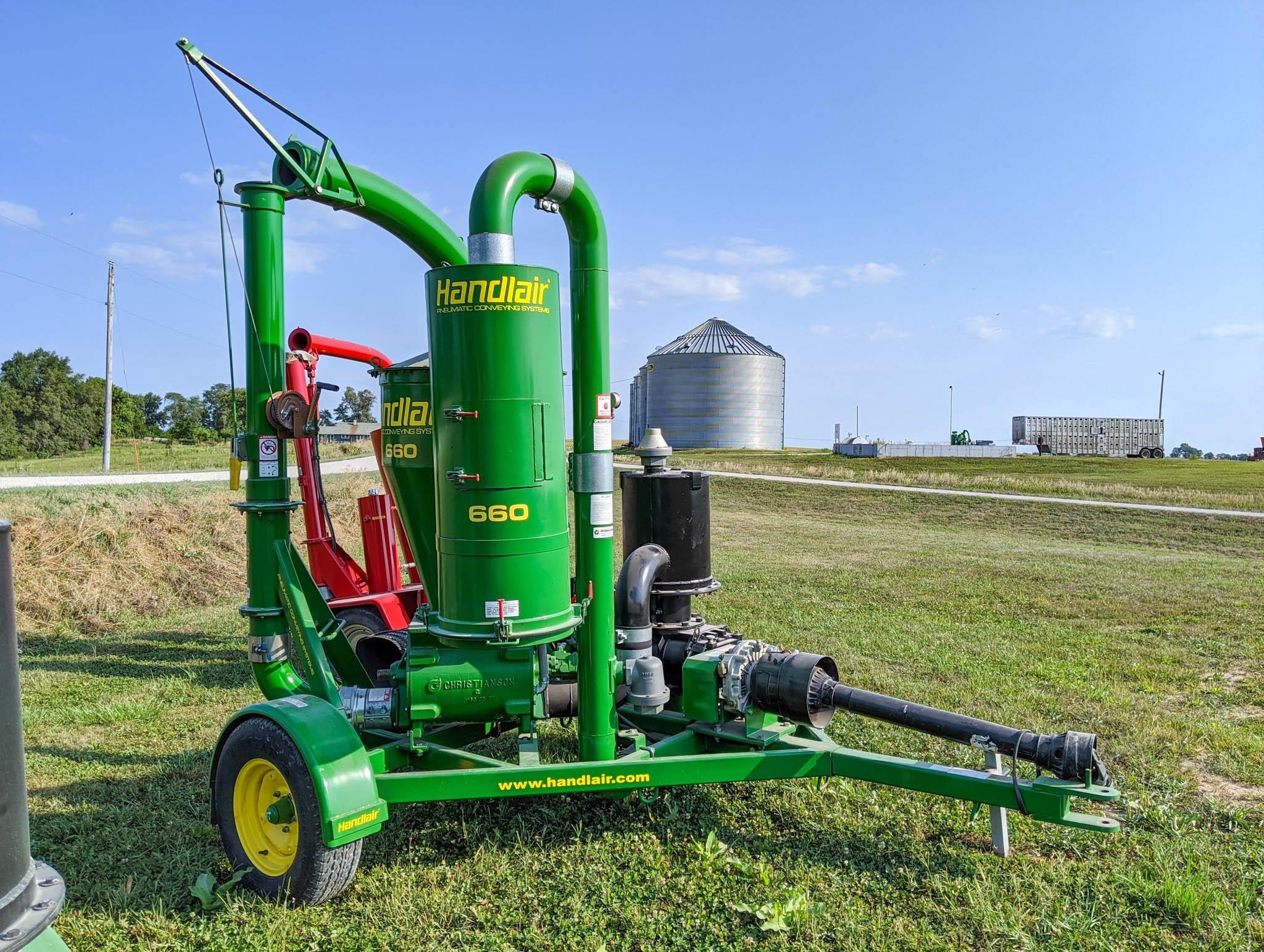 2009 Handlair 660 Grain Vac