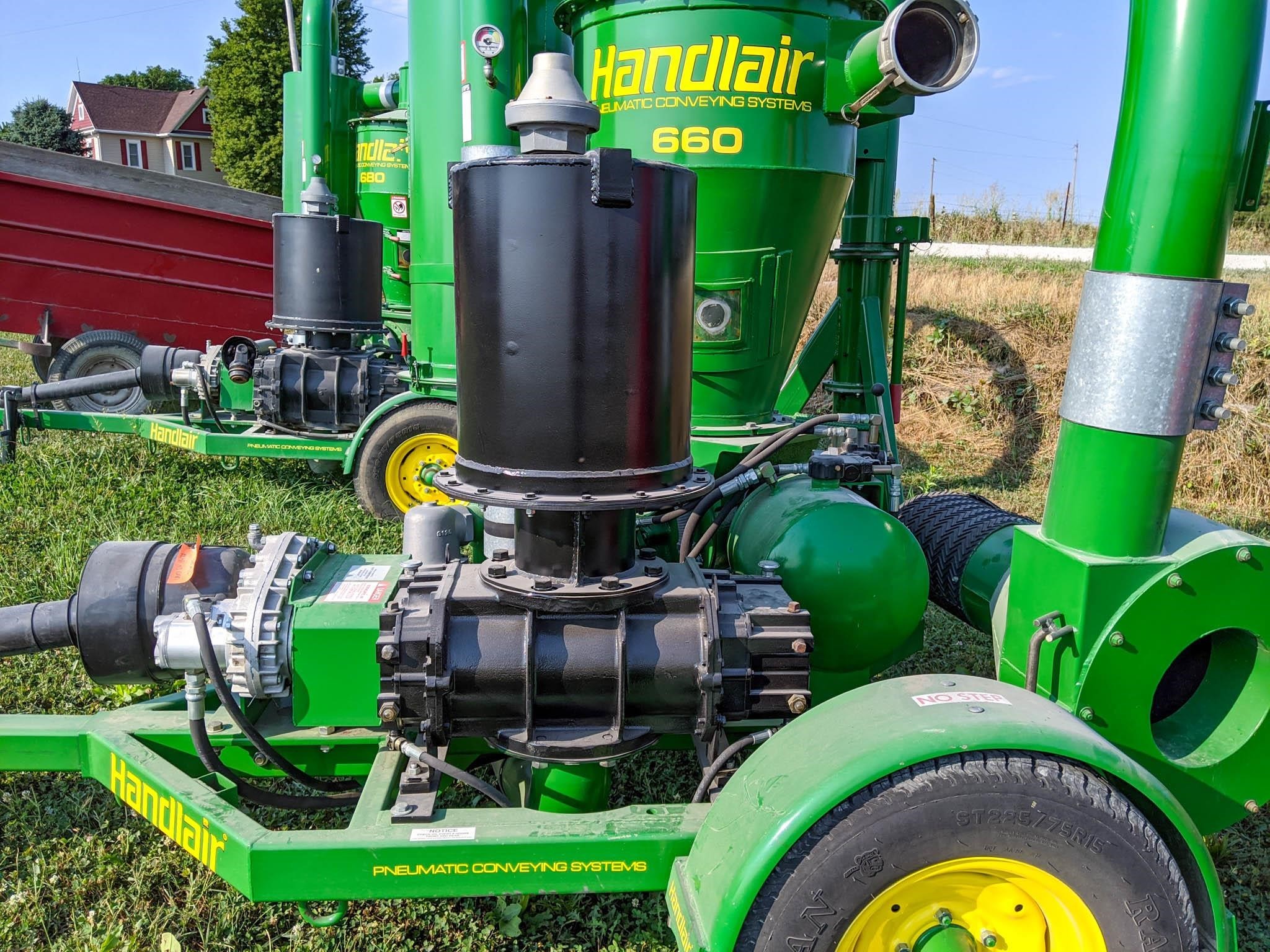 2009 Handlair 660 Grain Vac