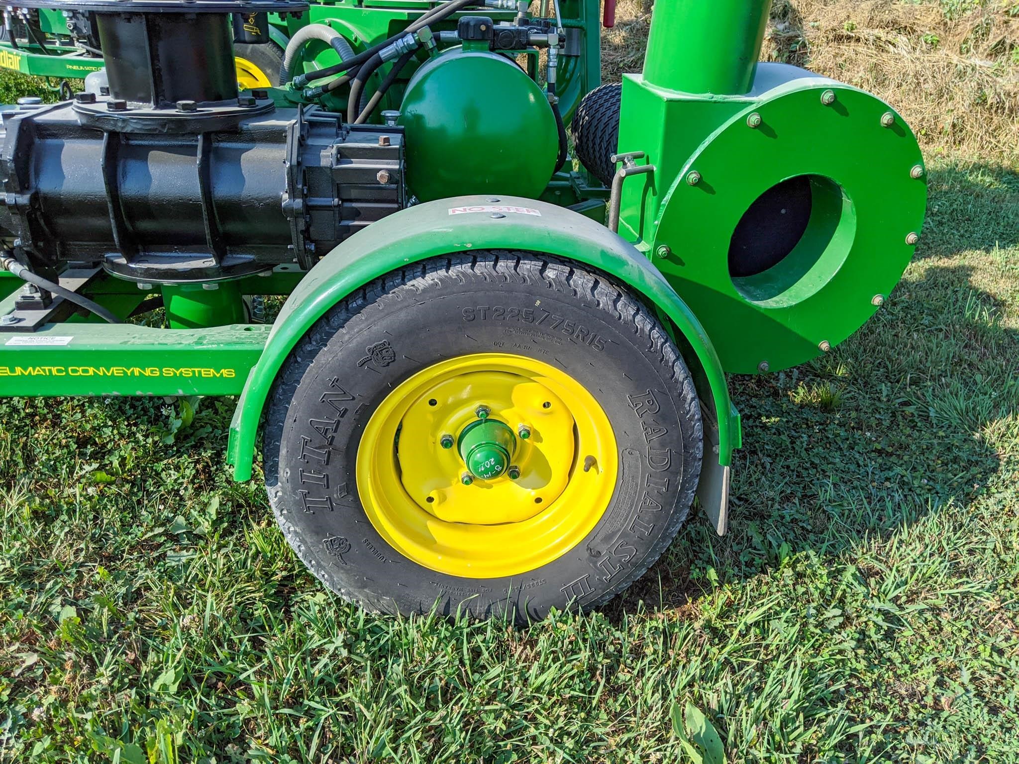2009 Handlair 660 Grain Vac