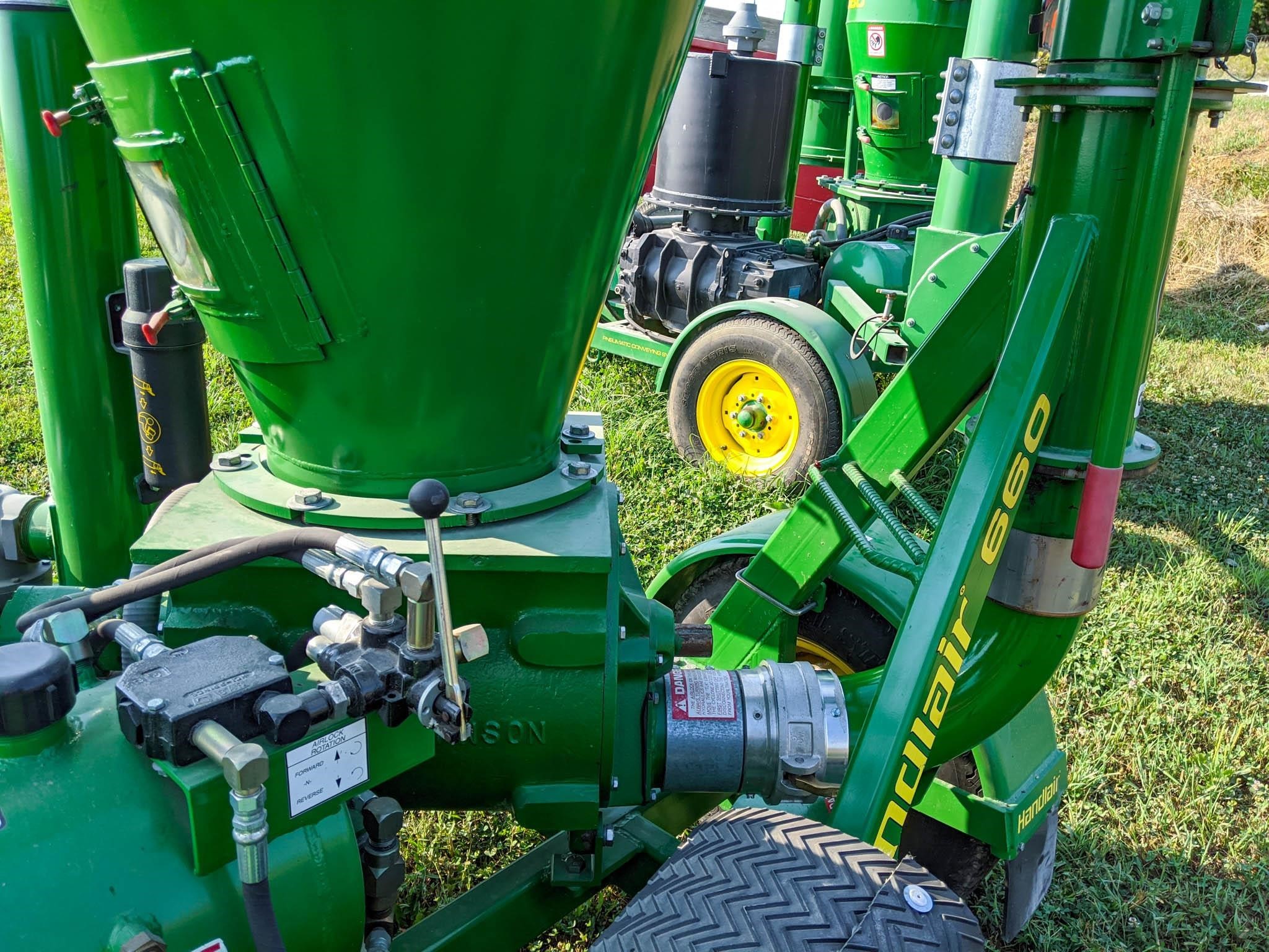 2009 Handlair 660 Grain Vac