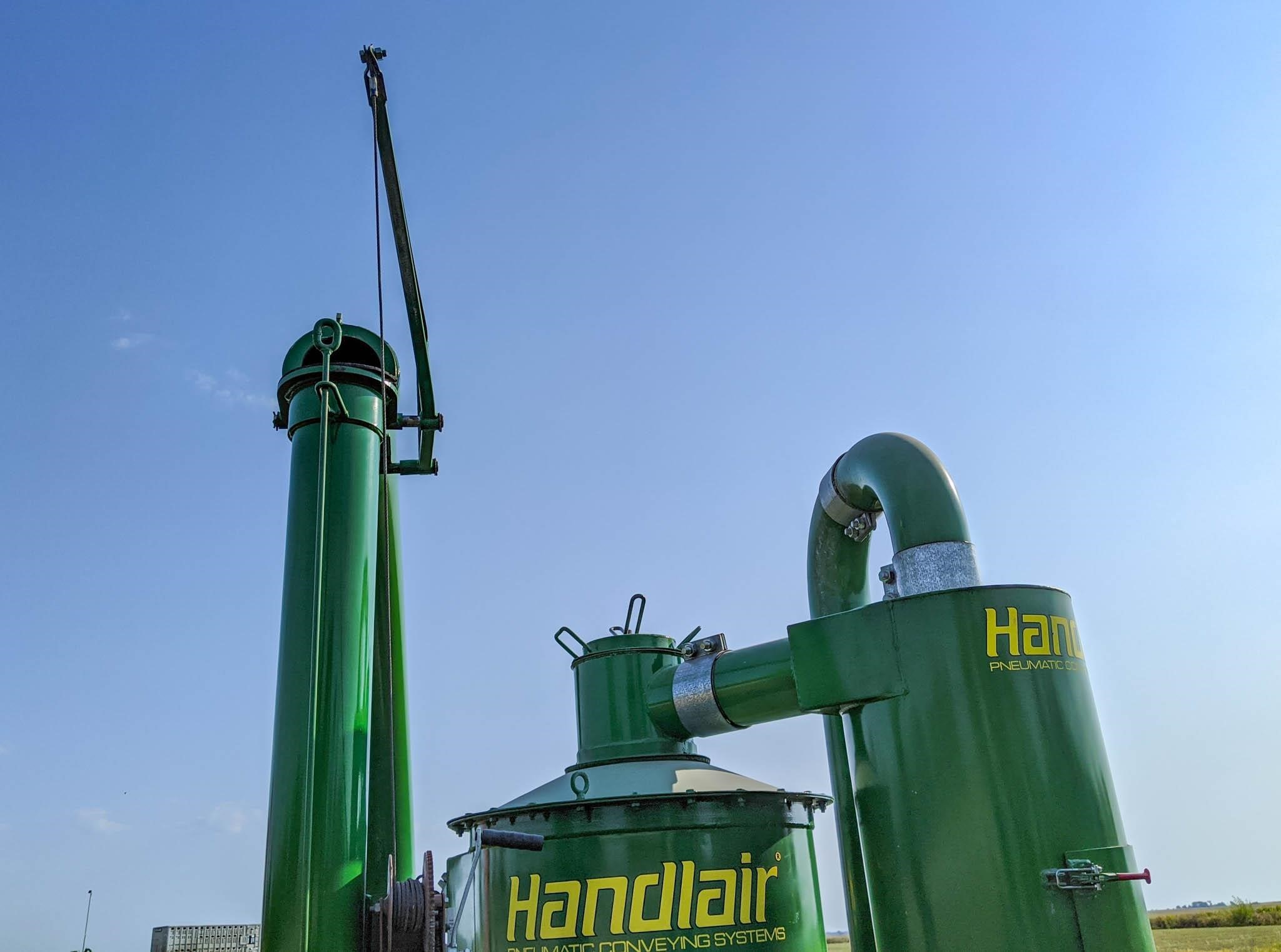 2009 Handlair 660 Grain Vac