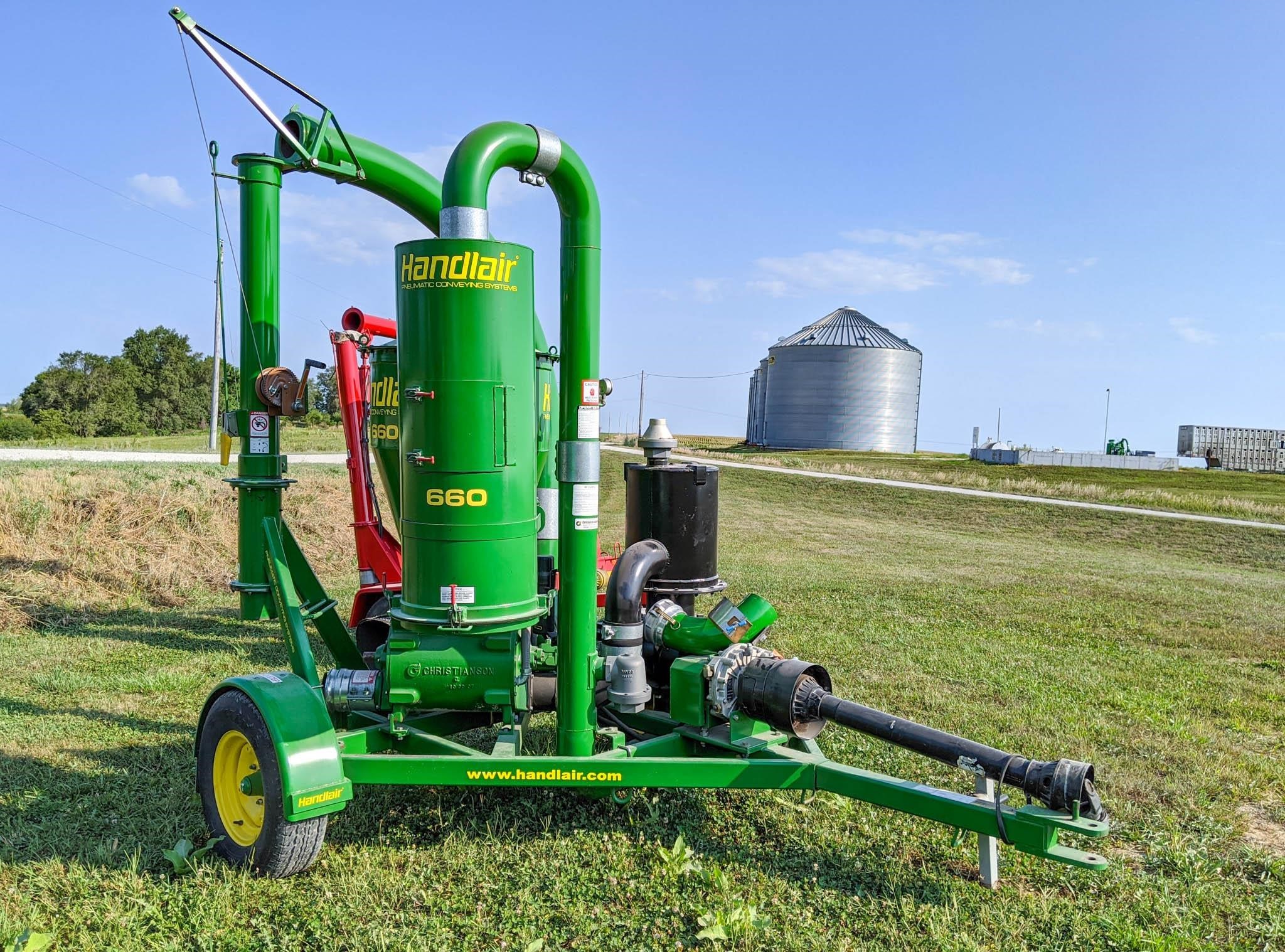 2009 Handlair 660 Grain Vac