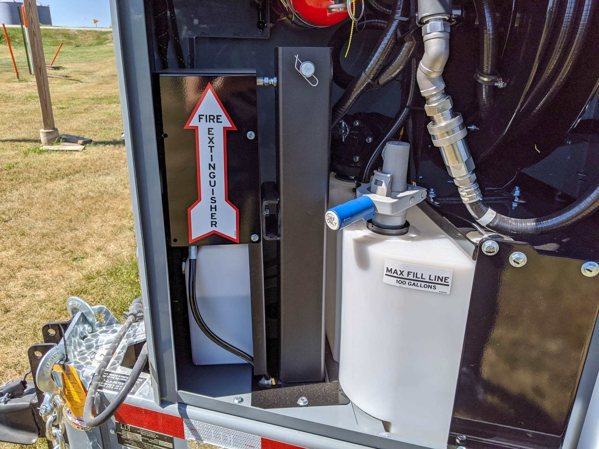 2025 Thunder Creek FST990 Fuel Trucks/Trailer