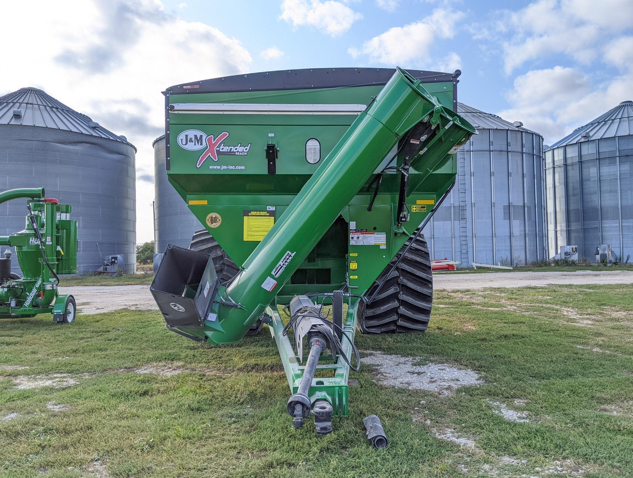 2026 J&M 1112 Grain Cart