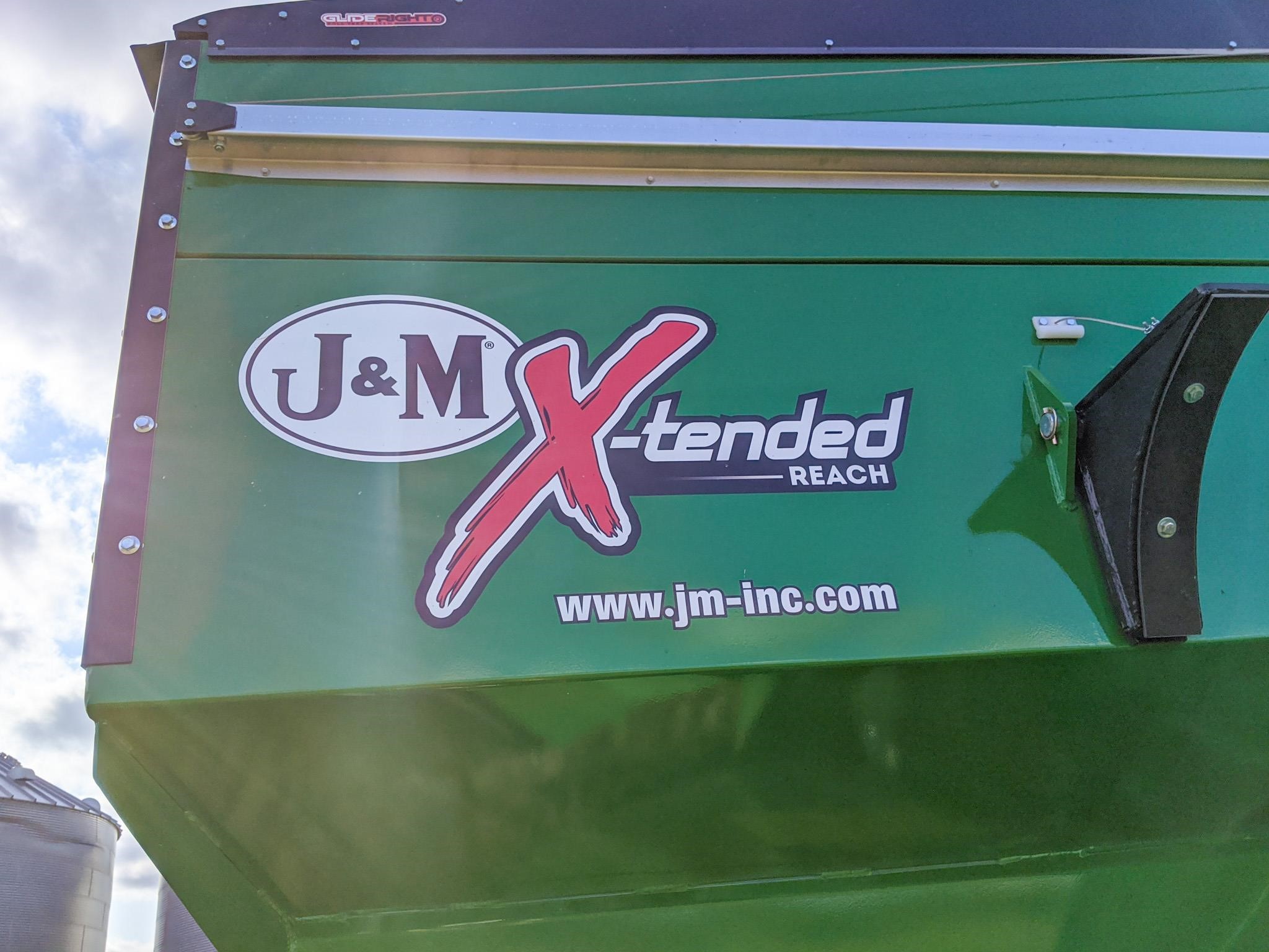 2026 J&M 1112 Grain Cart