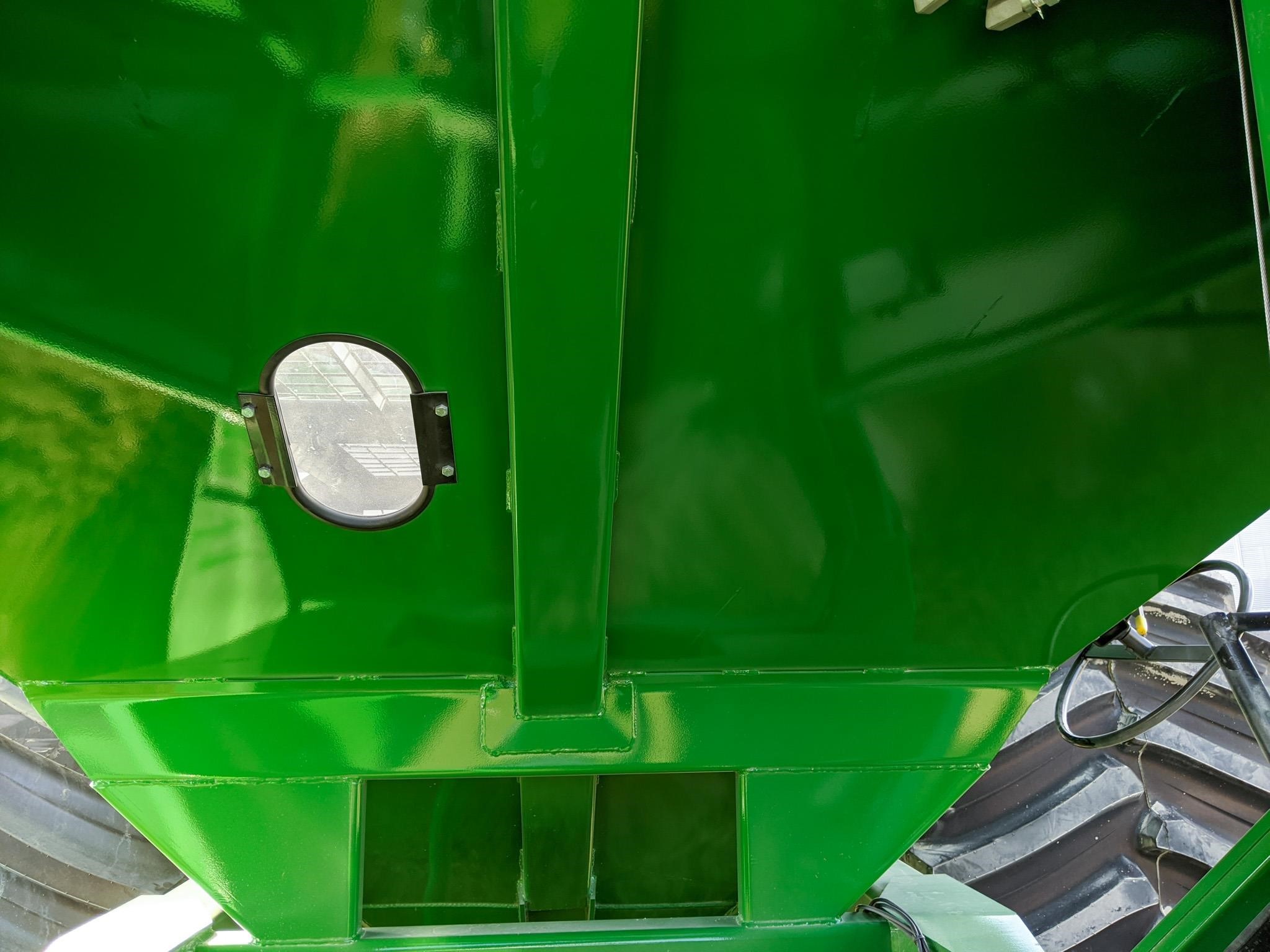 2026 J&M 1112 Grain Cart