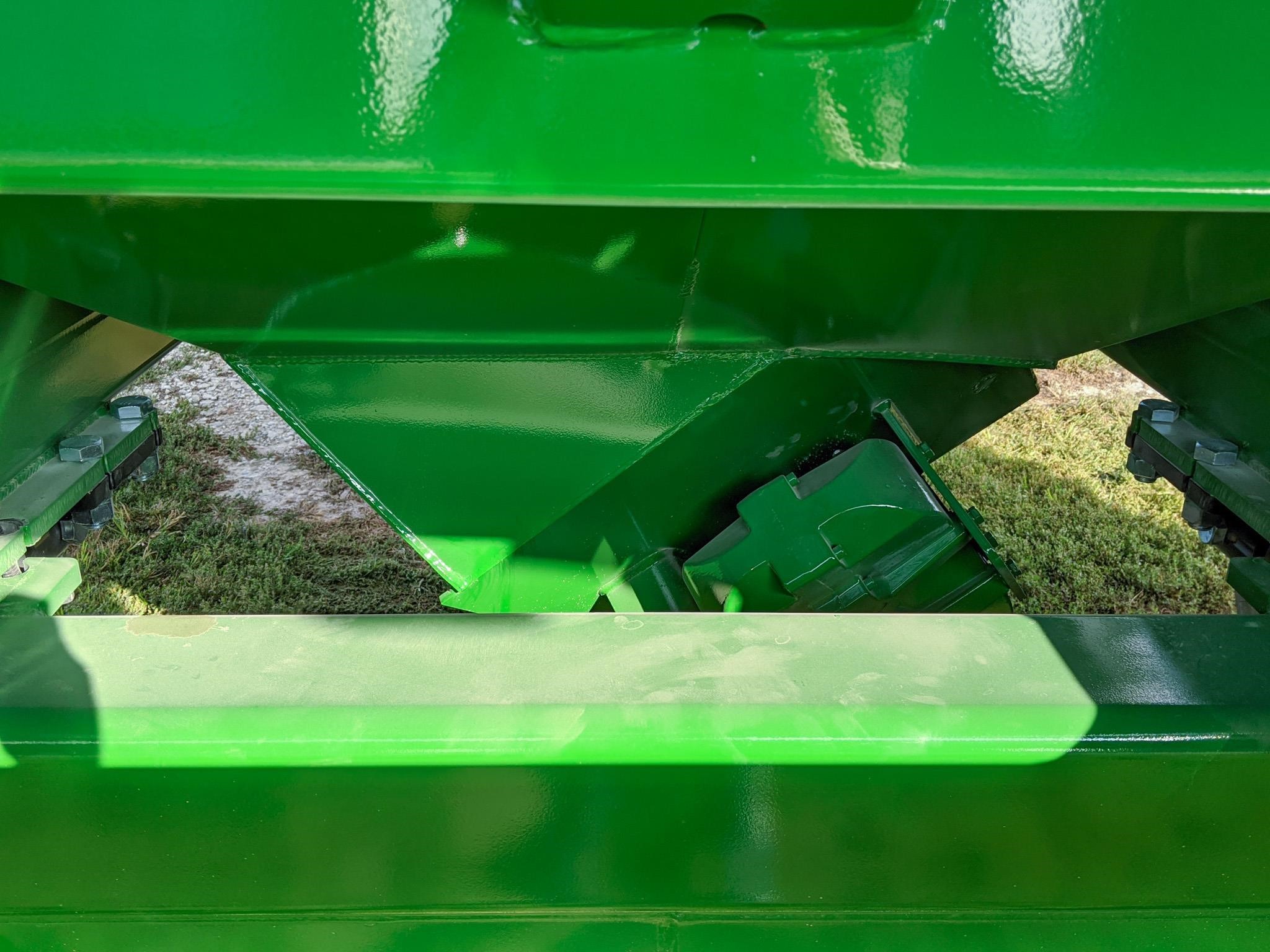 2026 J&M 1112 Grain Cart