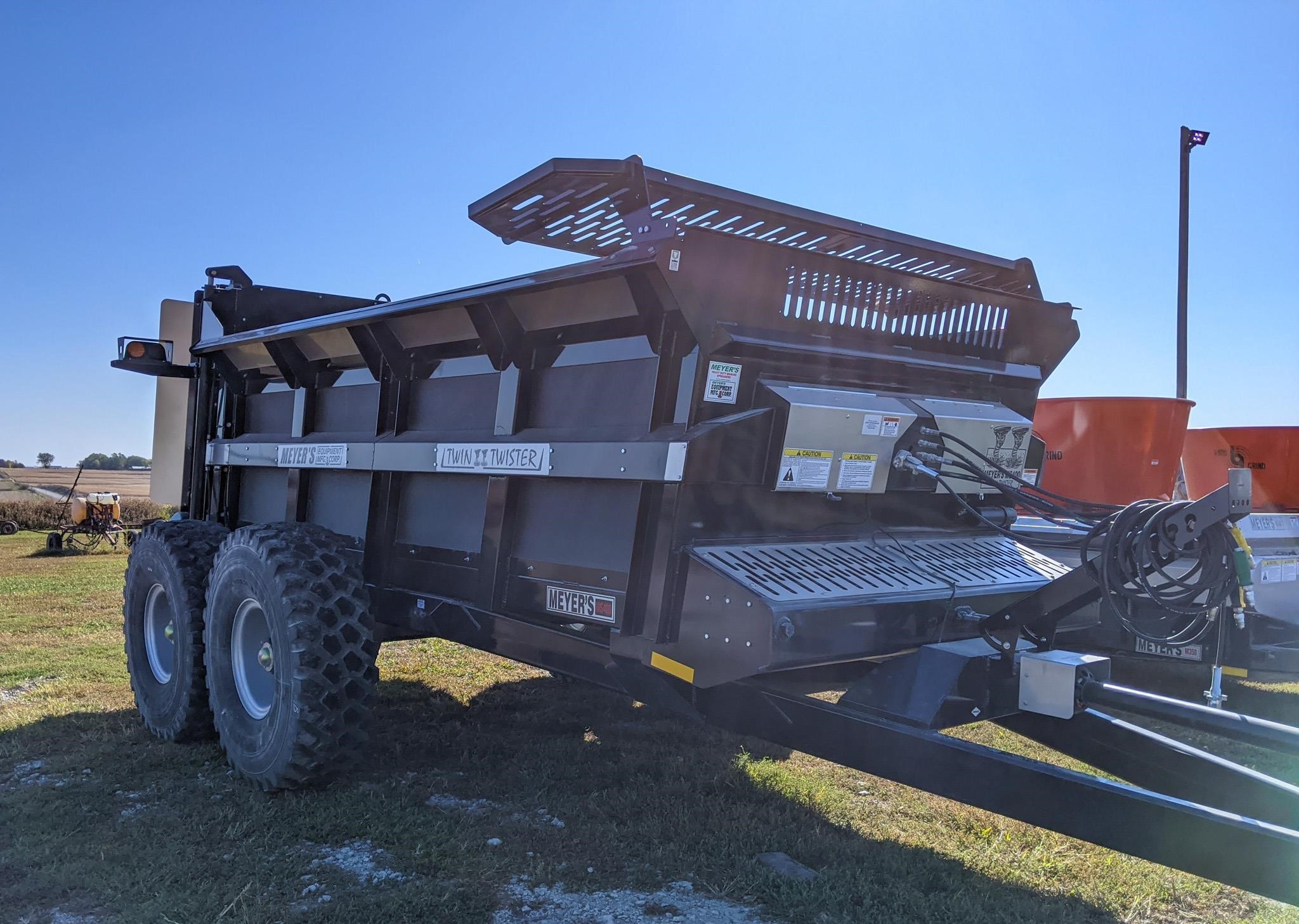 2024 Meyers MS400 Manure Spreader Call Machinery Pete